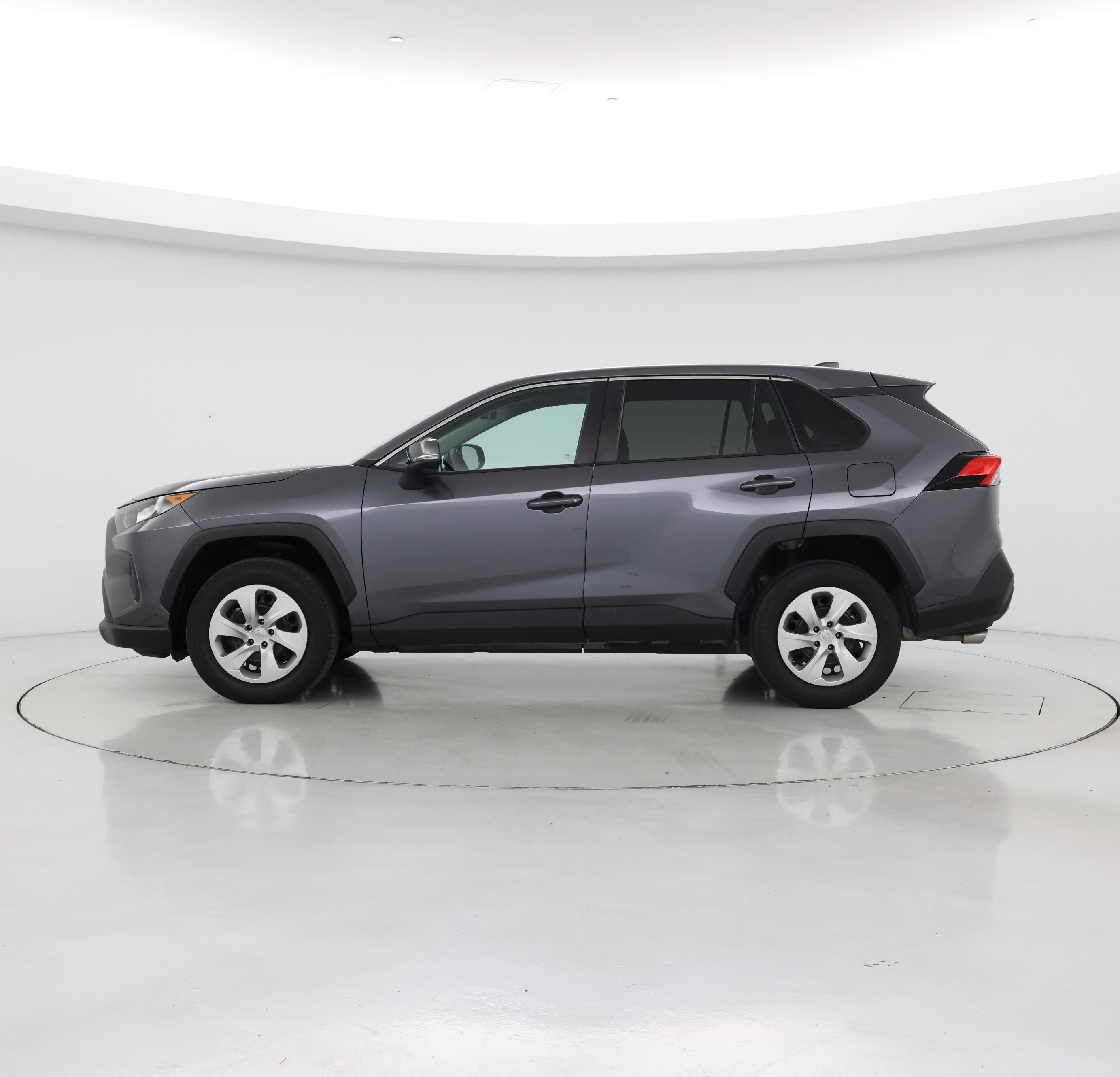 Thumbnail: 2022 Toyota RAV4 - 3