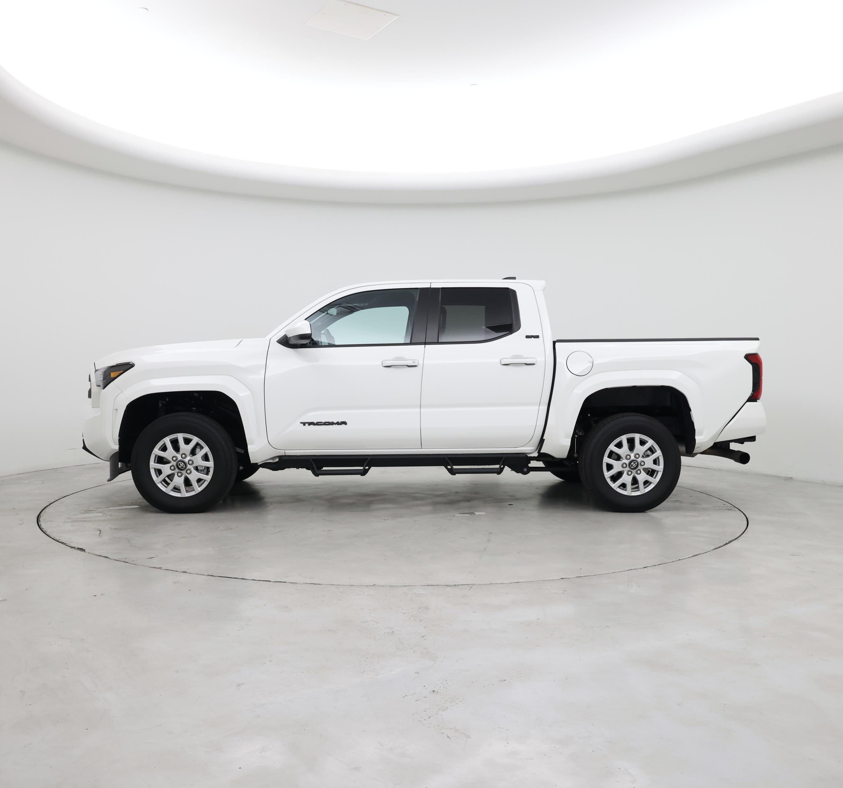 Thumbnail: 2024 Toyota Tacoma - 3