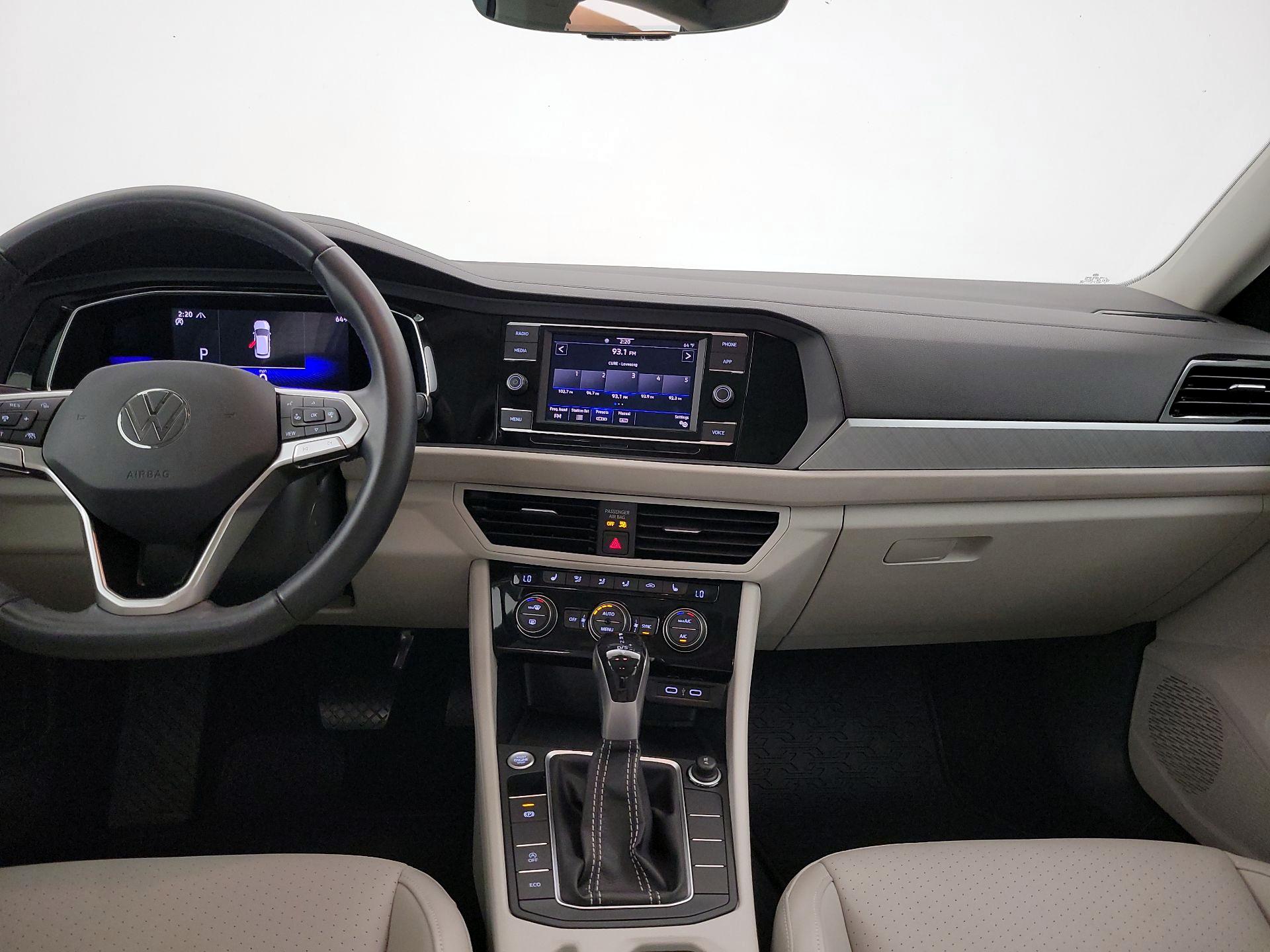 Thumbnail: 2023 Volkswagen Jetta - 9