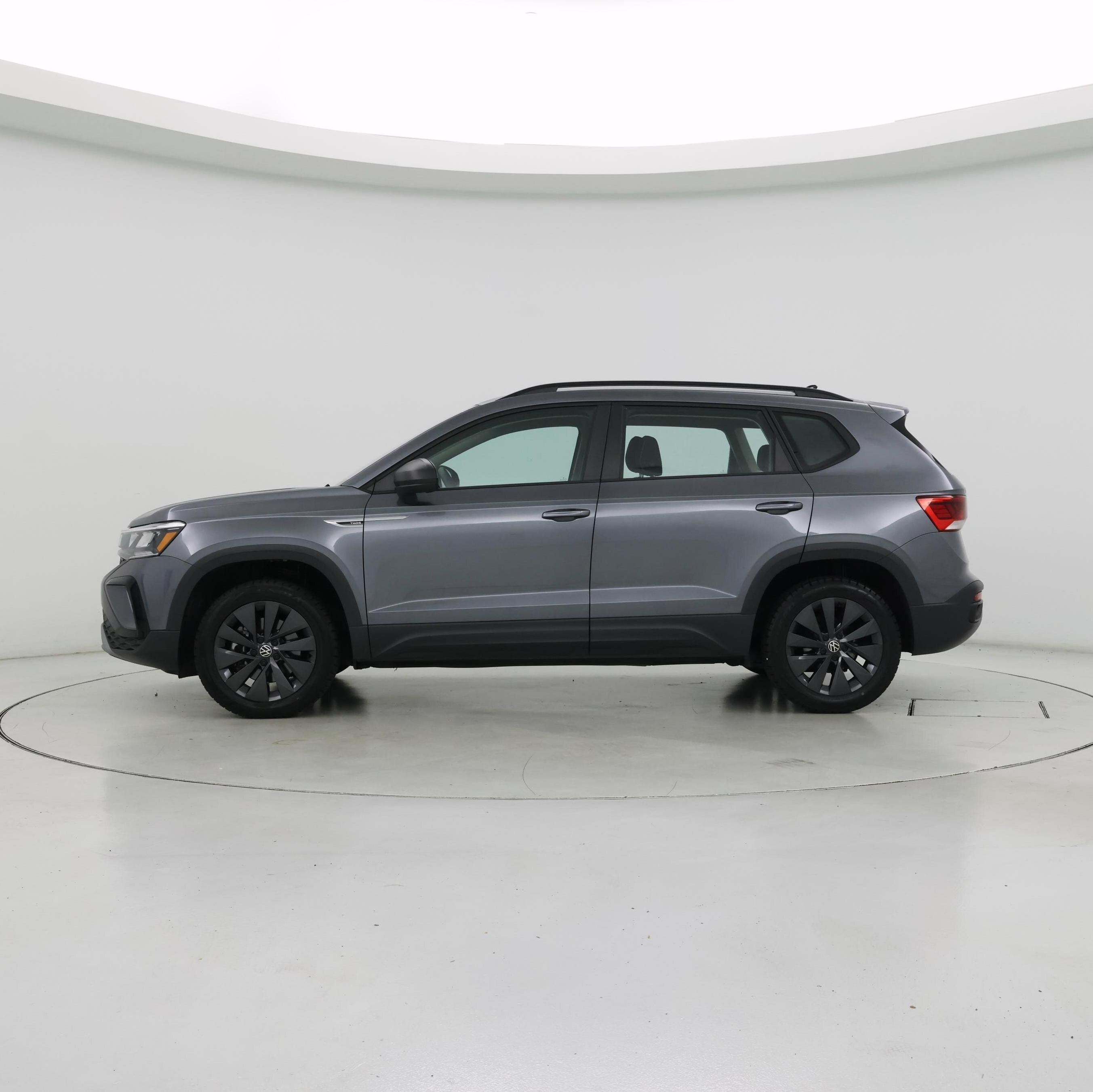 Thumbnail: 2022 Volkswagen Taos - 3