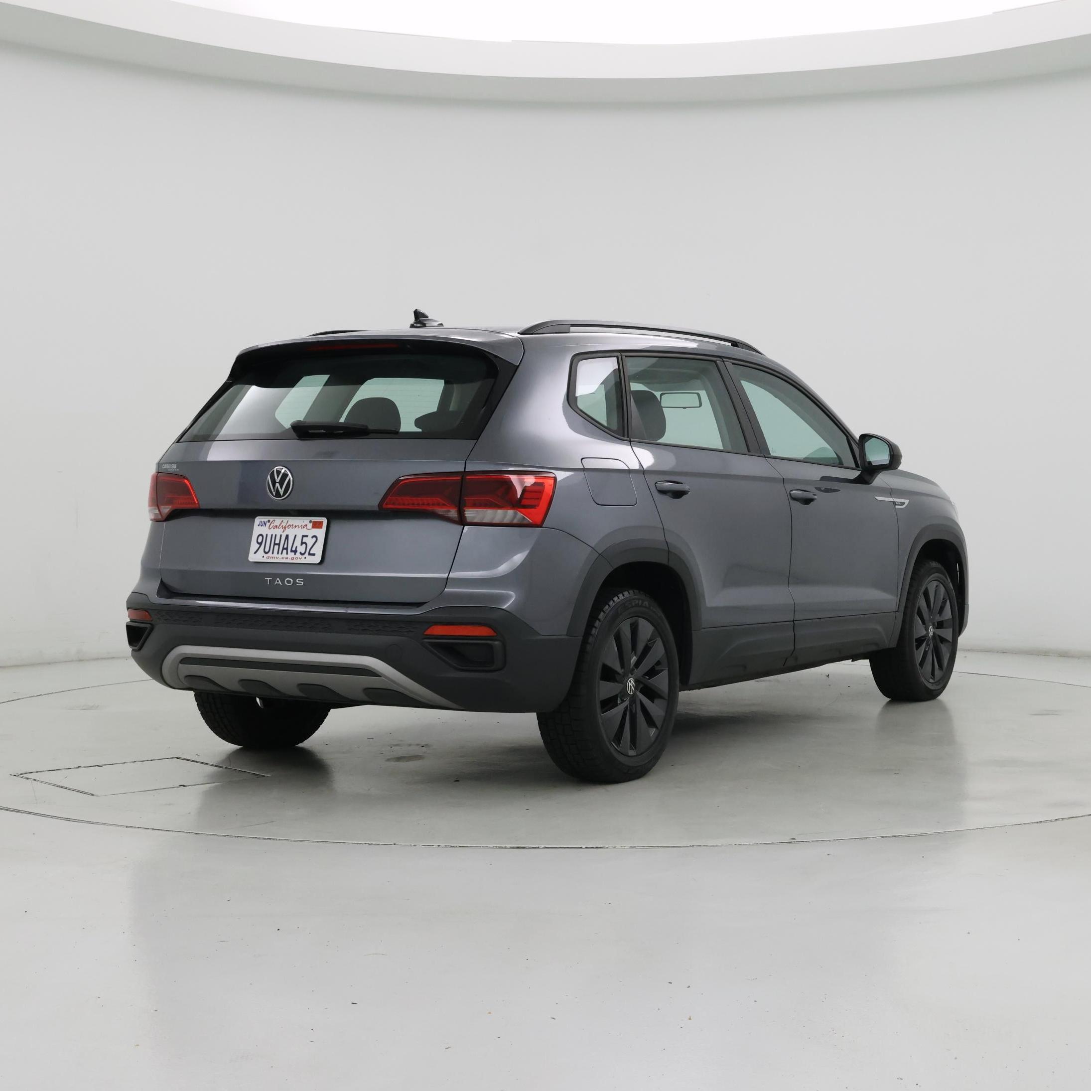 Thumbnail: 2022 Volkswagen Taos - 8