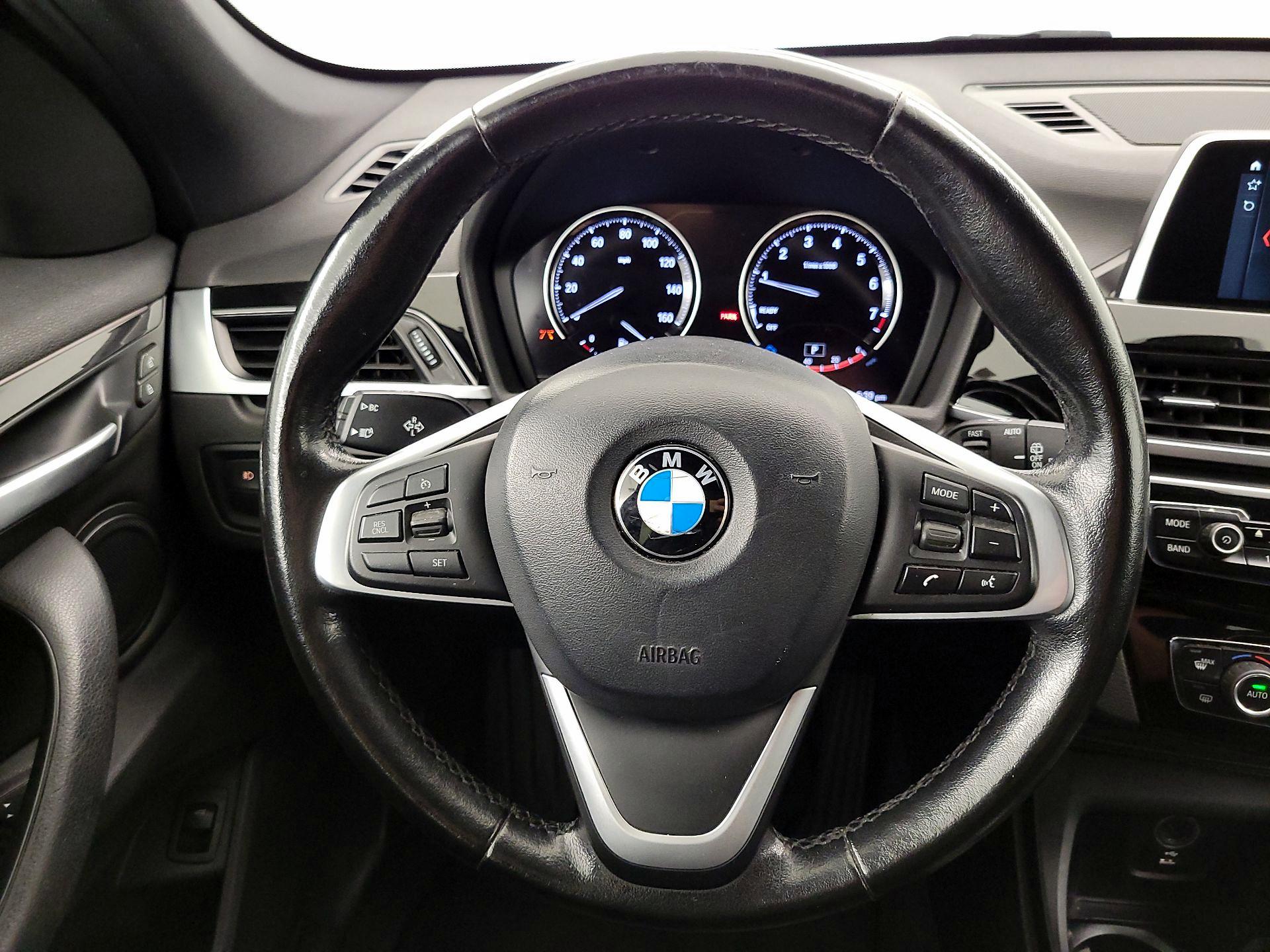 Thumbnail: 2019 BMW X1 - 10