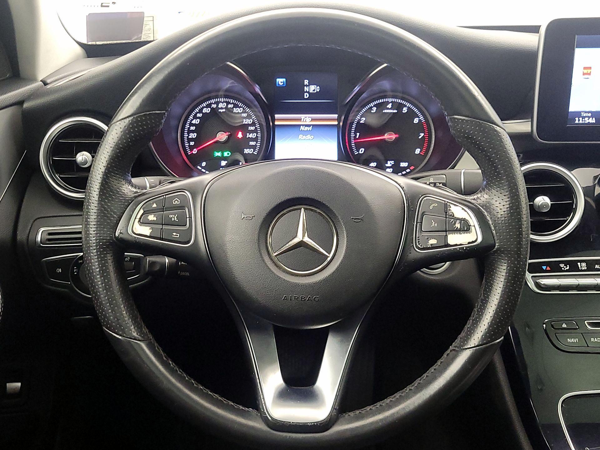 Thumbnail: 2015 Mercedes-Benz C-Class - 10