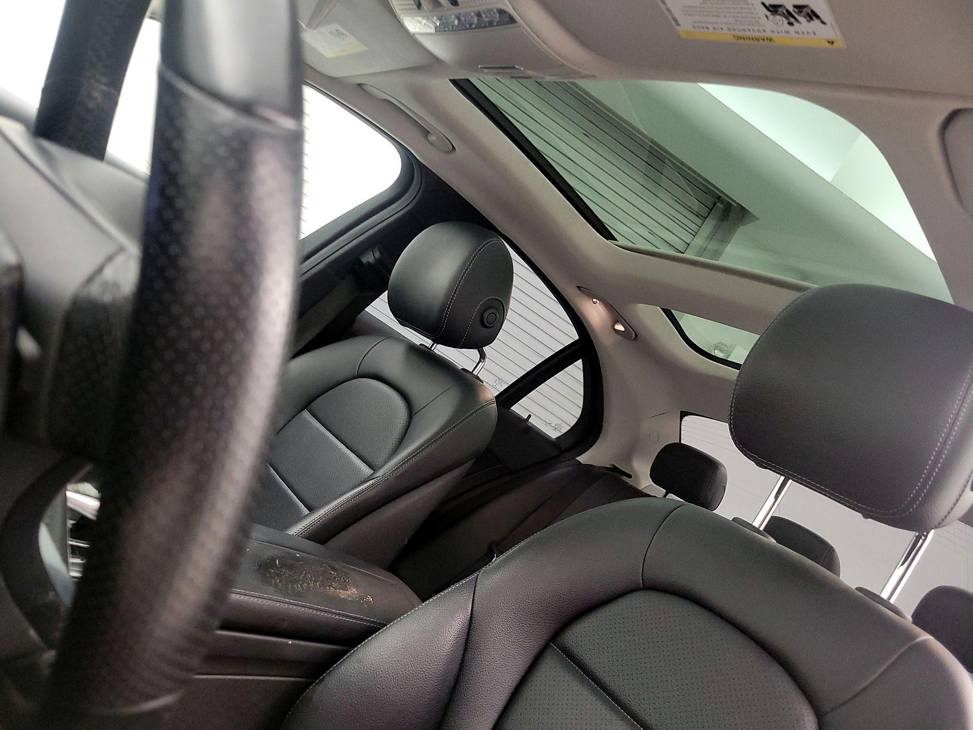 Thumbnail: 2015 Mercedes-Benz C-Class - 20