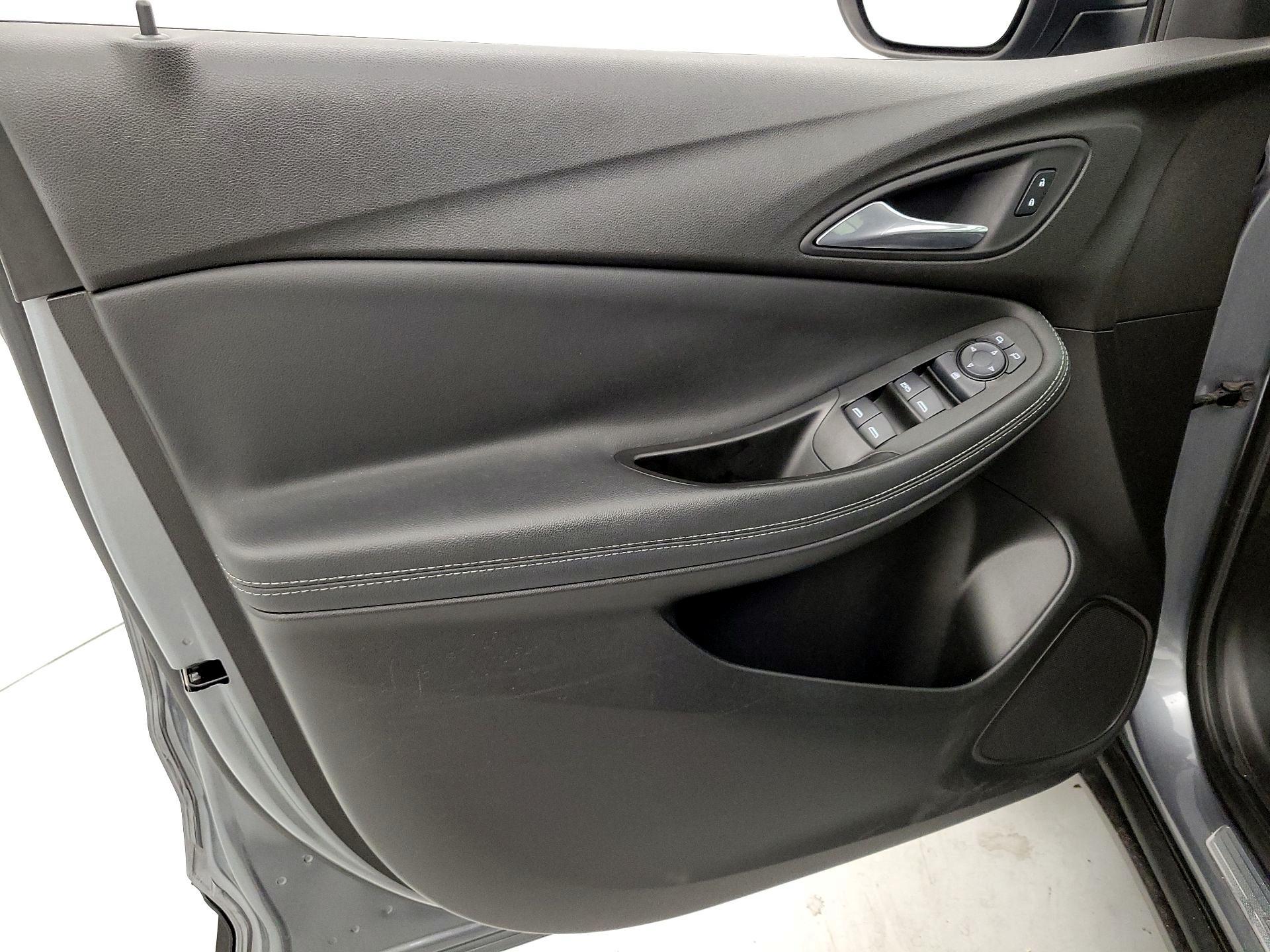 Thumbnail: 2021 Buick Encore GX - 12