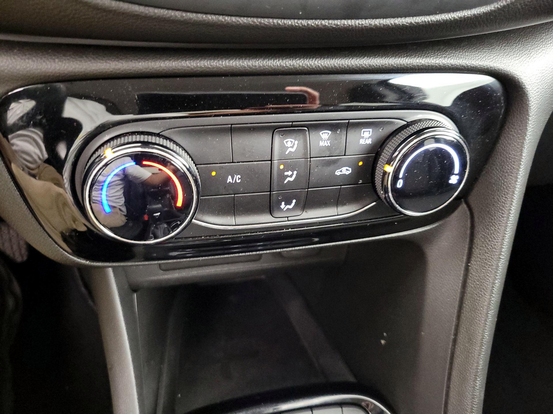 Thumbnail: 2021 Buick Encore GX - 16