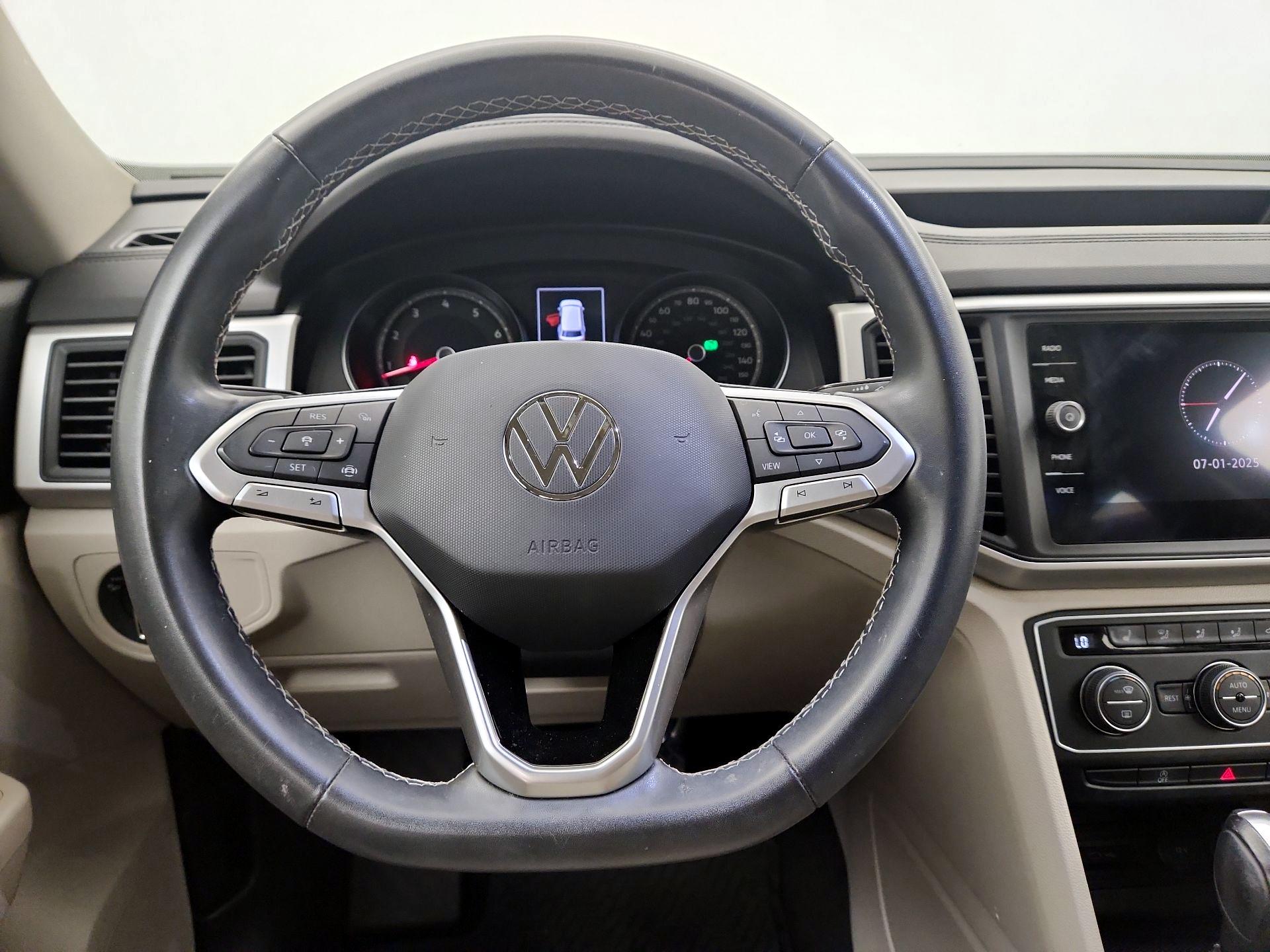 Thumbnail: 2021 Volkswagen Atlas - 10