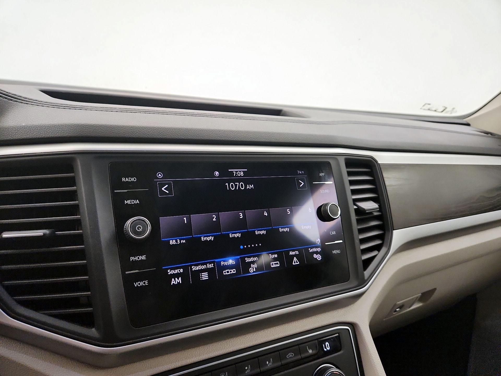 Thumbnail: 2021 Volkswagen Atlas - 15