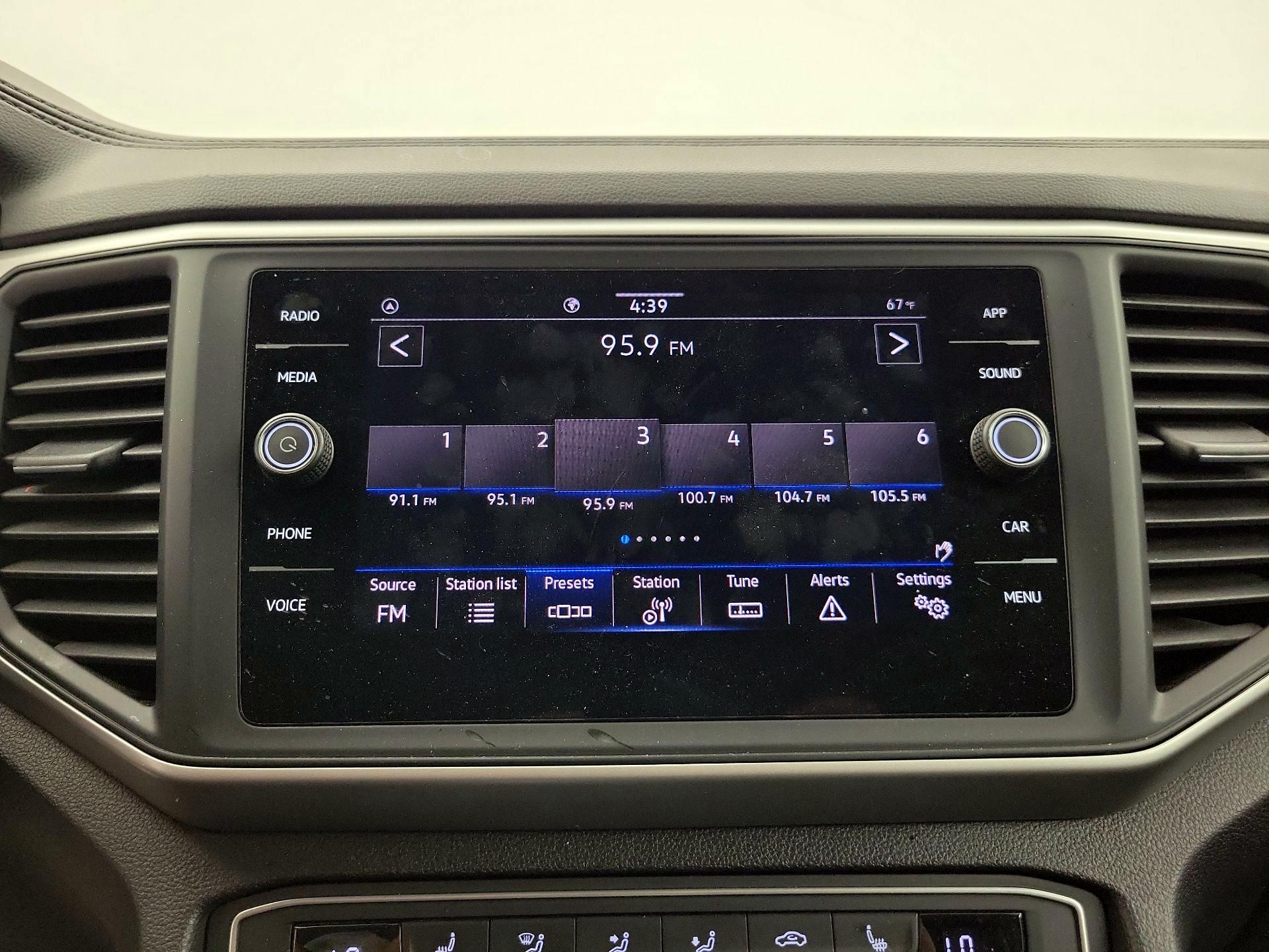 Thumbnail: 2021 Volkswagen Atlas - 15