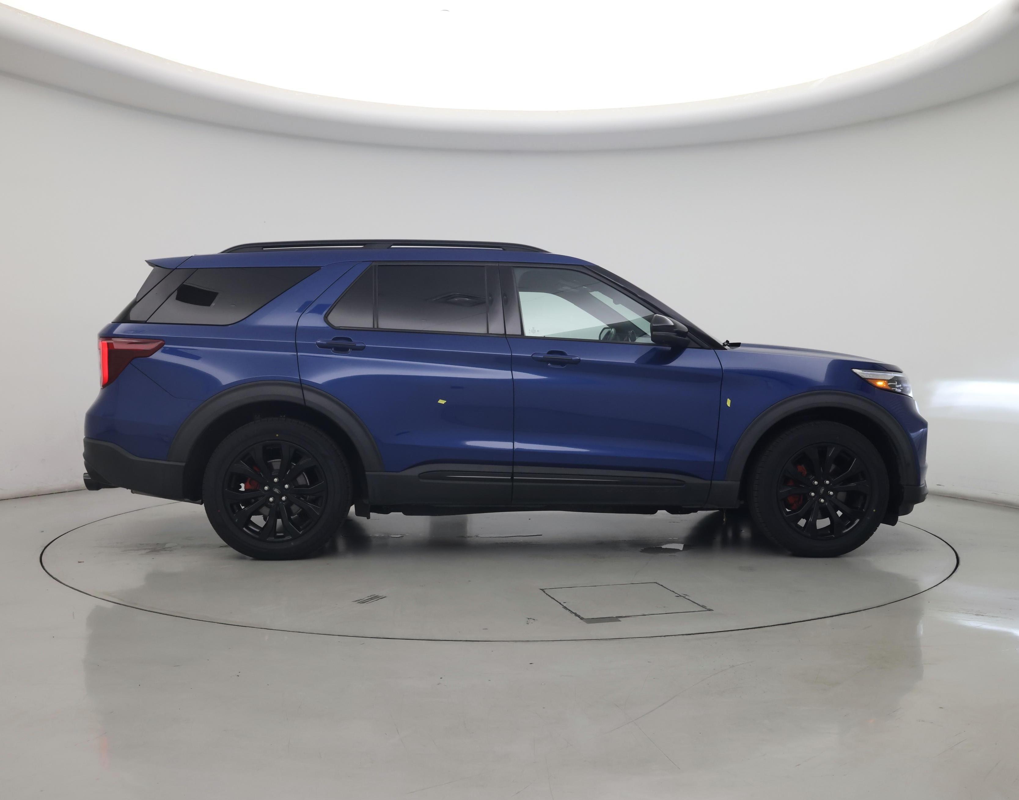 Thumbnail: 2021 Ford Explorer - 7