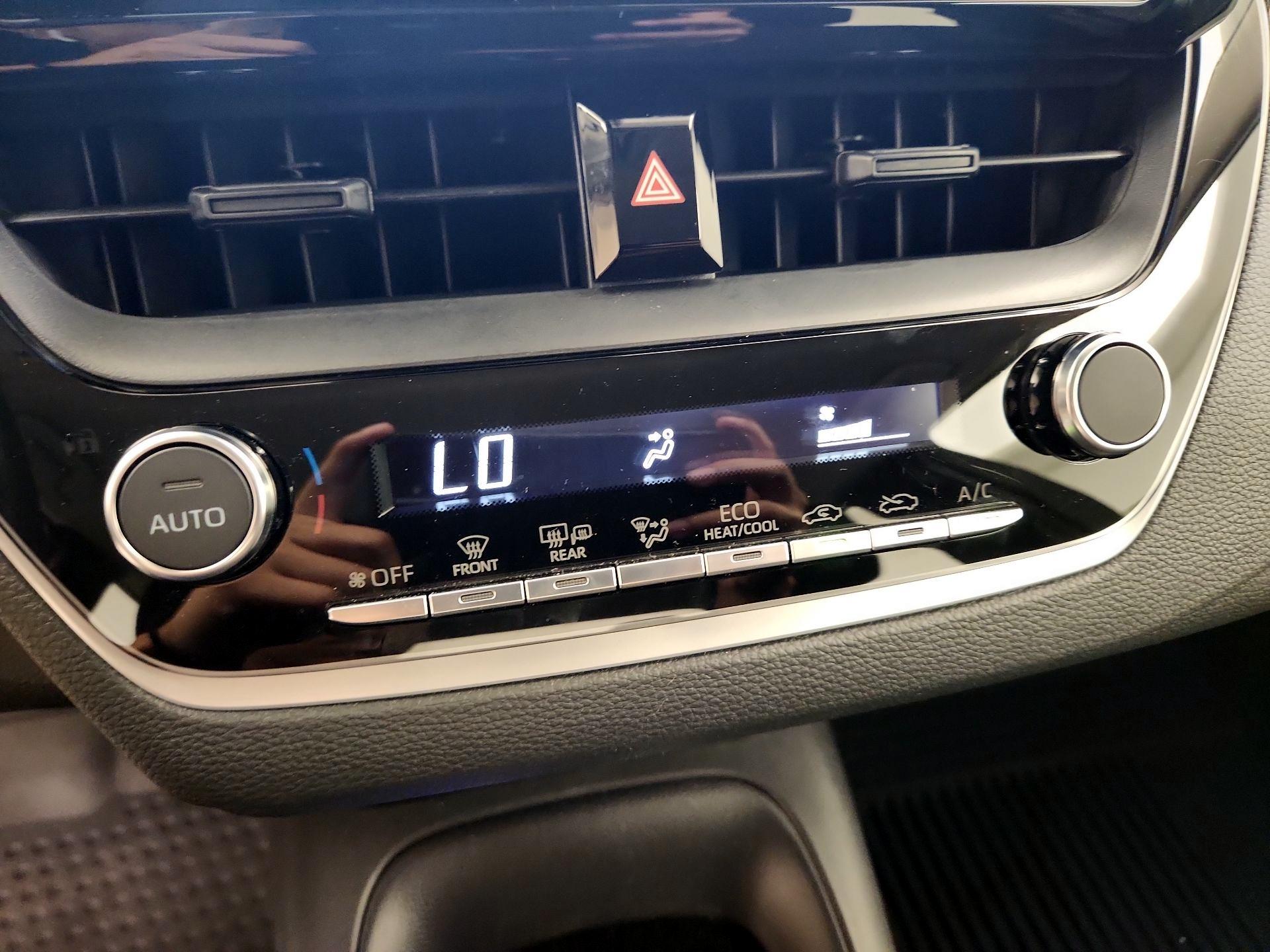 Thumbnail: 2025 Toyota Corolla - 16