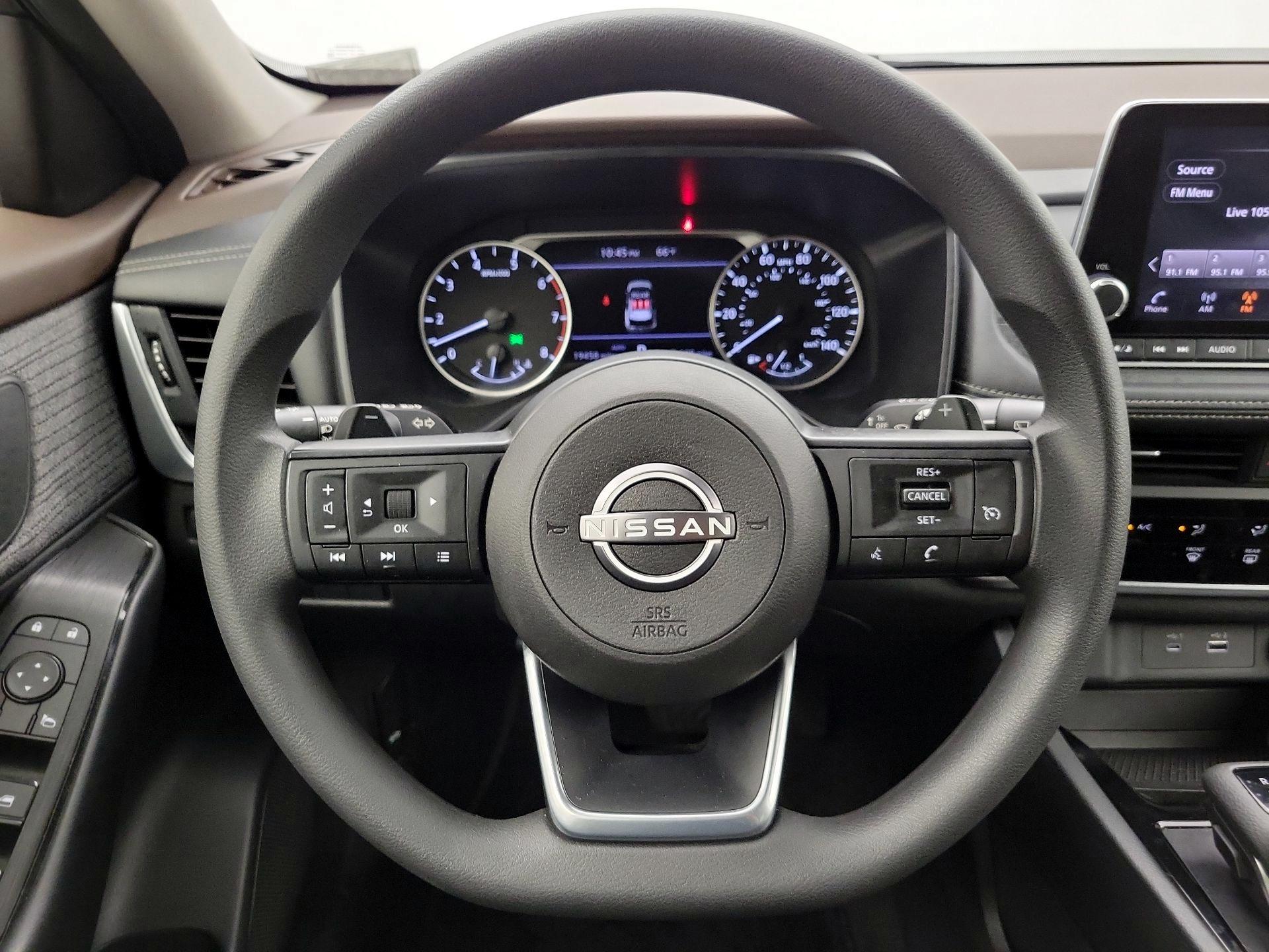 Thumbnail: 2023 Nissan Rogue - 10