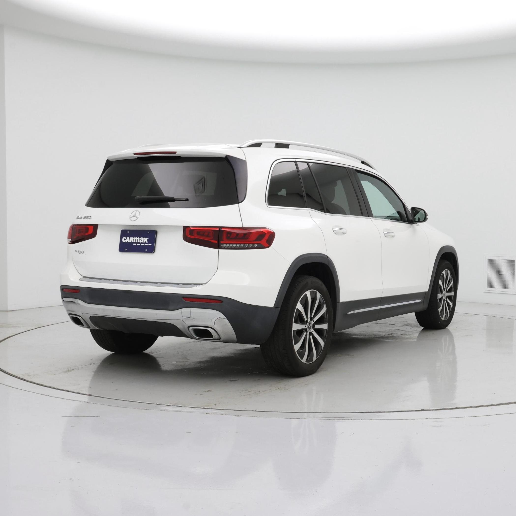 Thumbnail: 2021 Mercedes-Benz GLB - 8