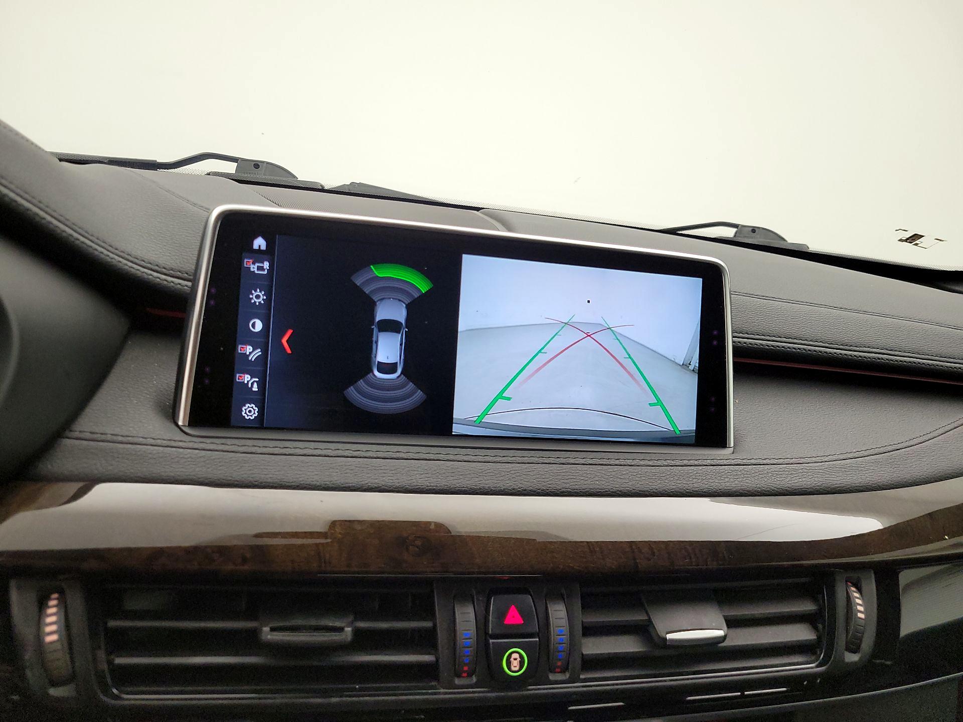 Thumbnail: 2018 BMW X6 - 15