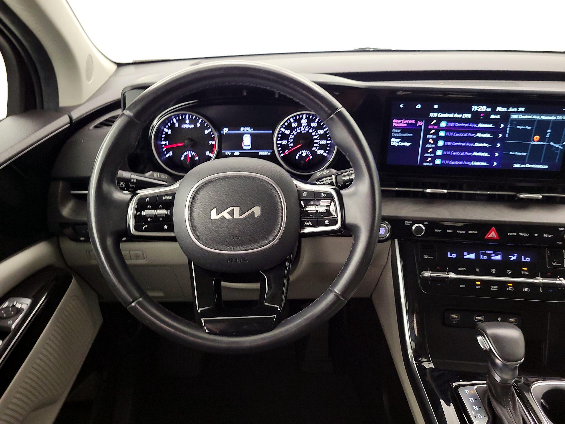 Thumbnail: 2022 Kia Carnival - 10