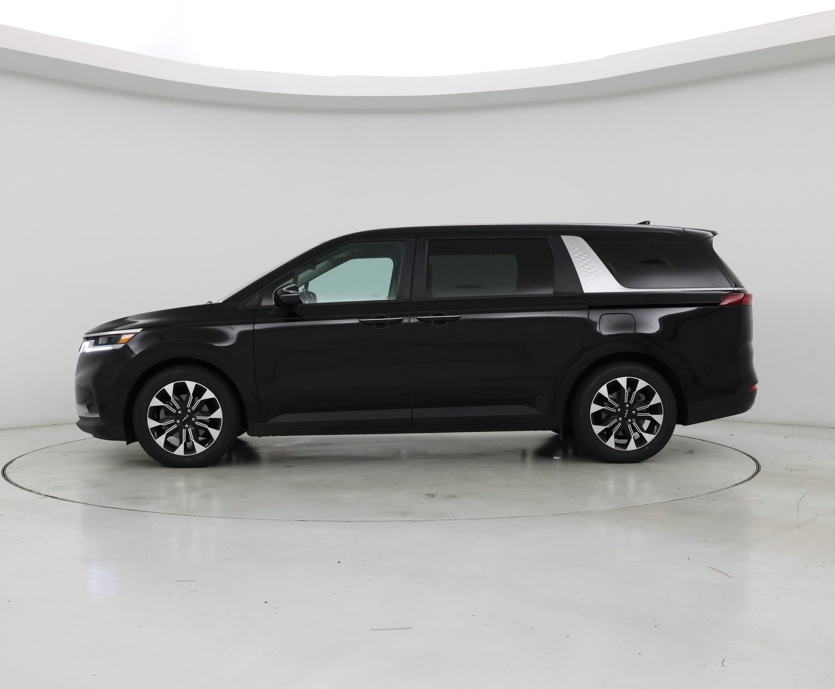 Thumbnail: 2022 Kia Carnival - 3