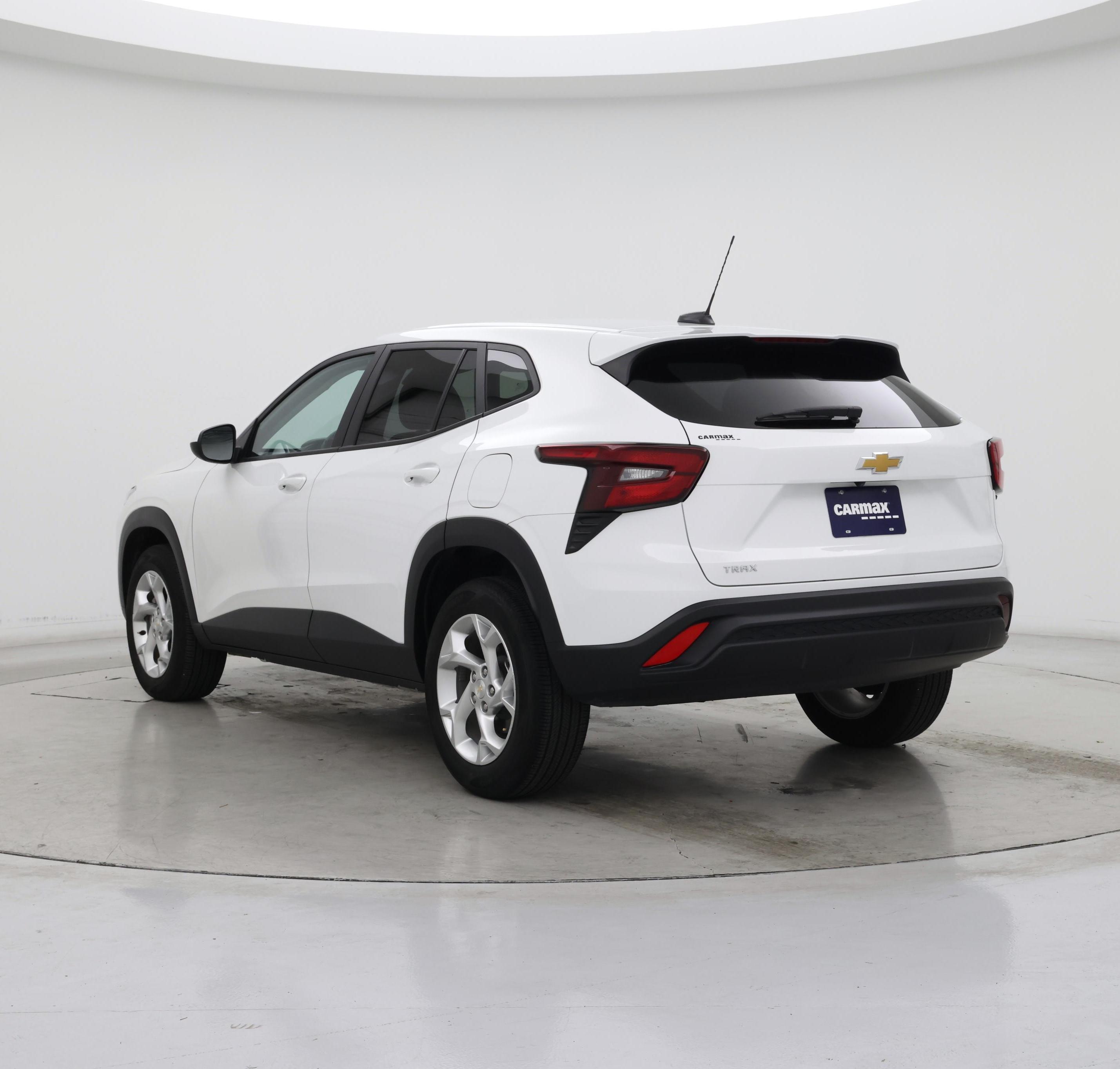 Thumbnail: 2024 Chevrolet Trax - 2