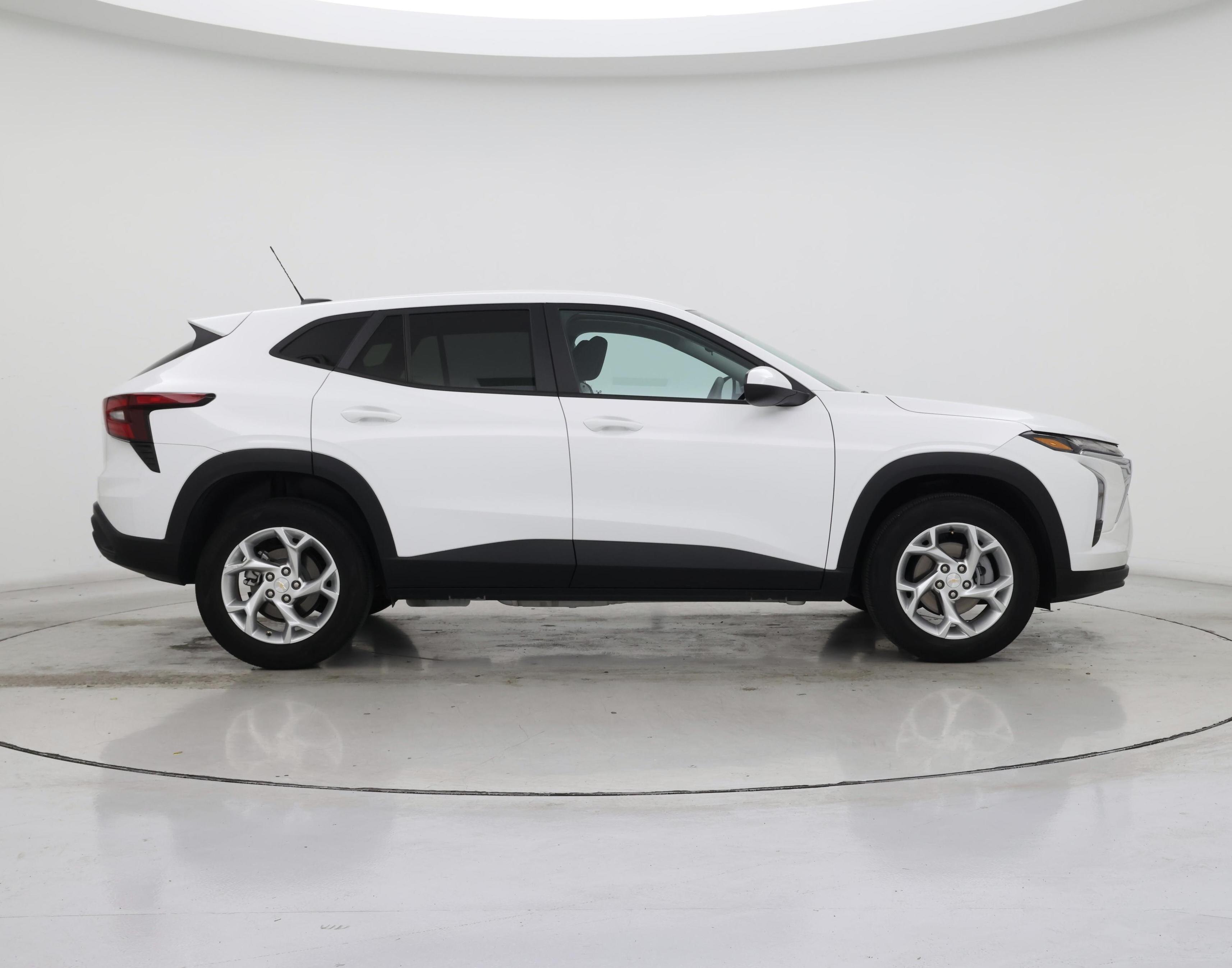 Thumbnail: 2024 Chevrolet Trax - 7