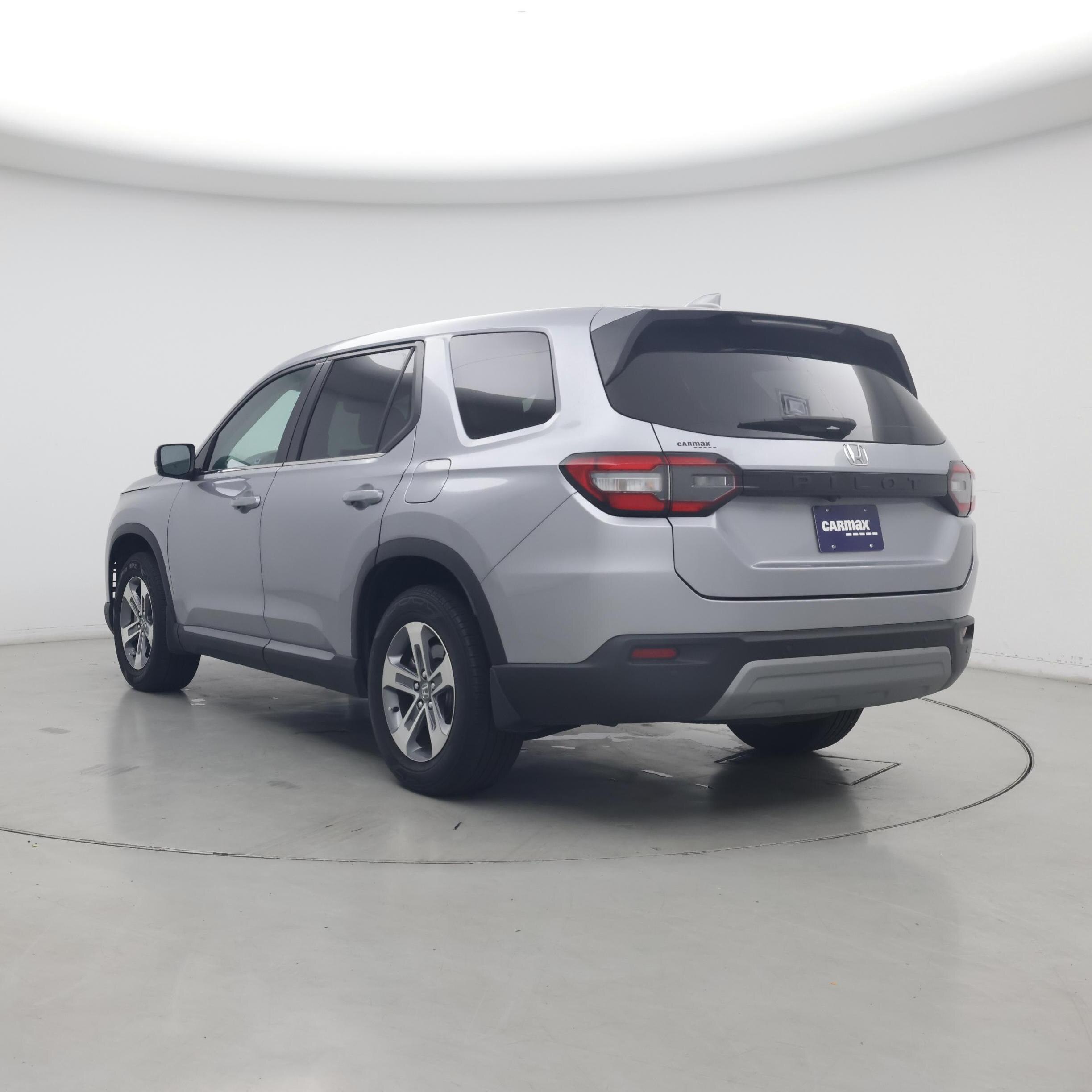 Thumbnail: 2023 Honda Pilot - 2