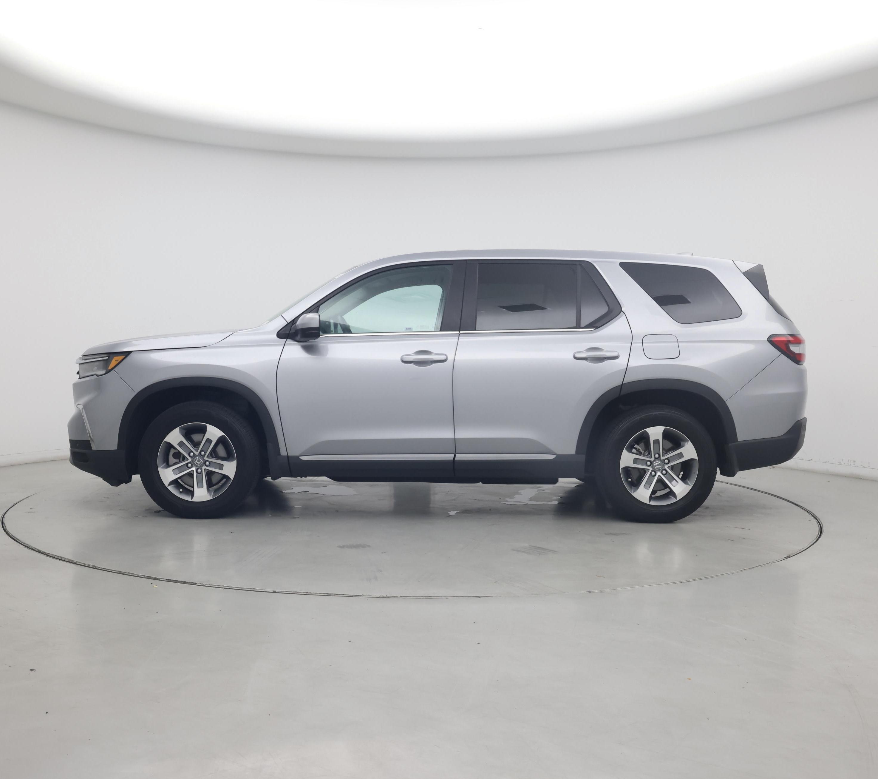 Thumbnail: 2023 Honda Pilot - 3
