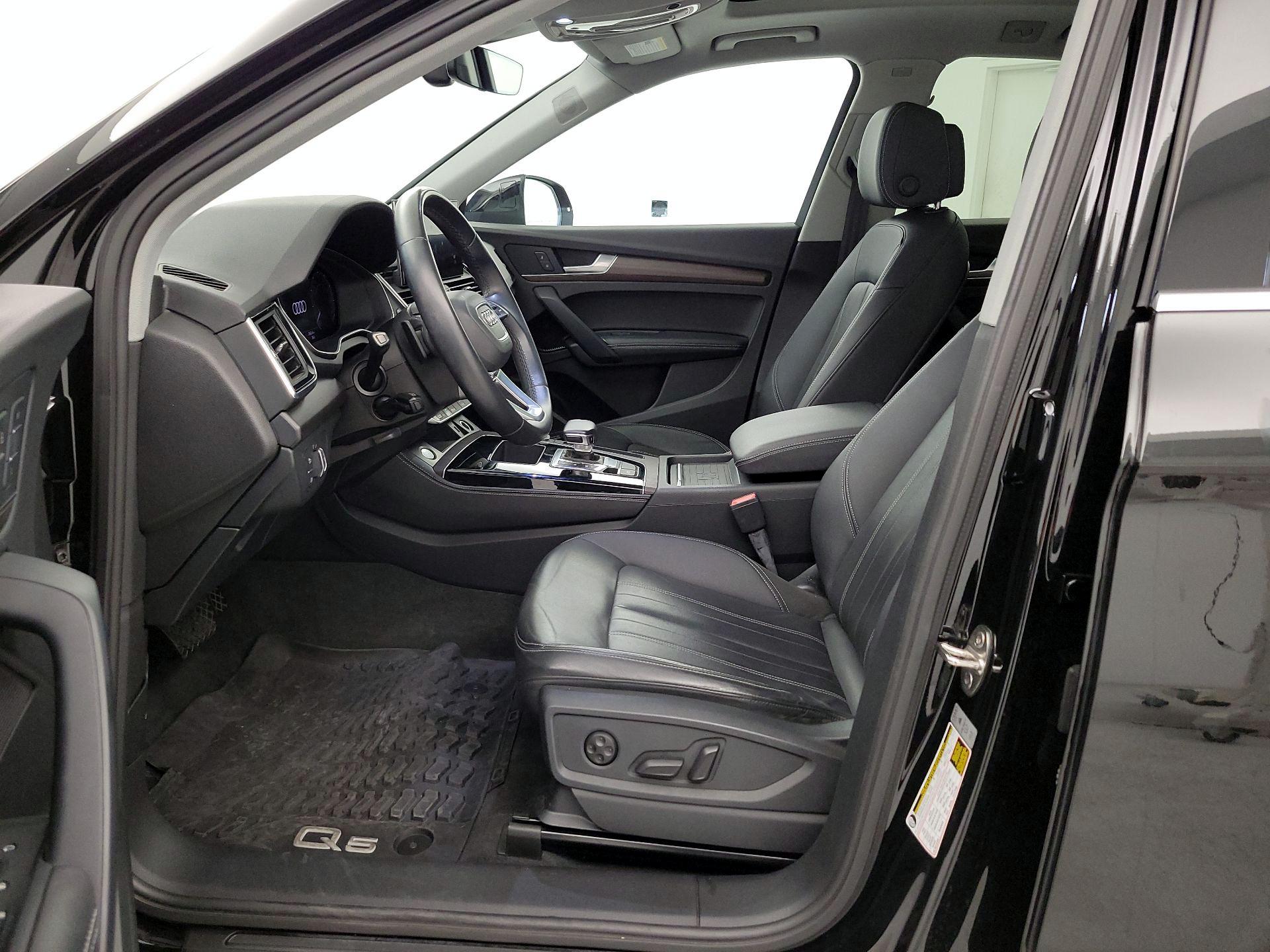 Thumbnail: 2021 Audi Q5 - 11