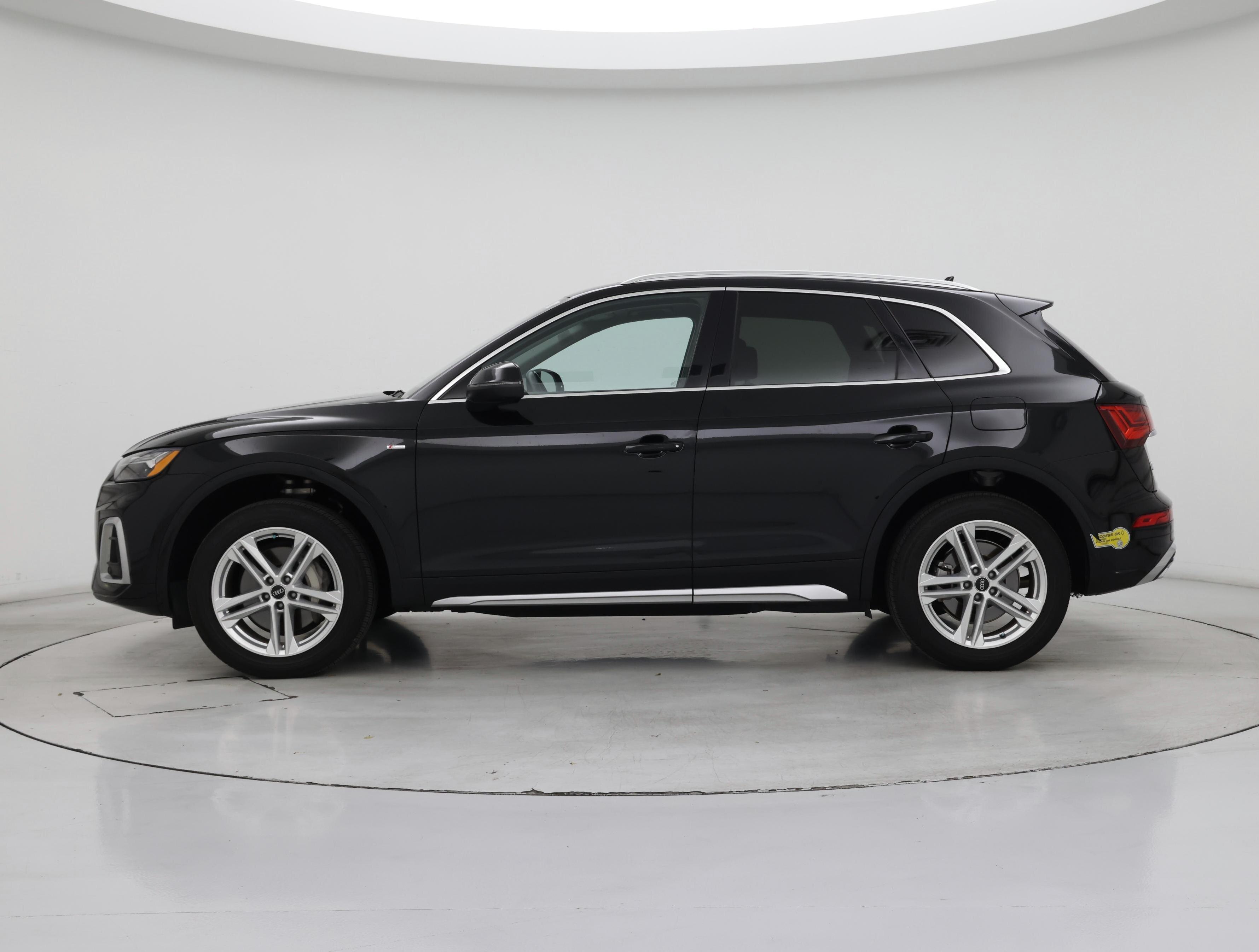 Thumbnail: 2021 Audi Q5 - 3