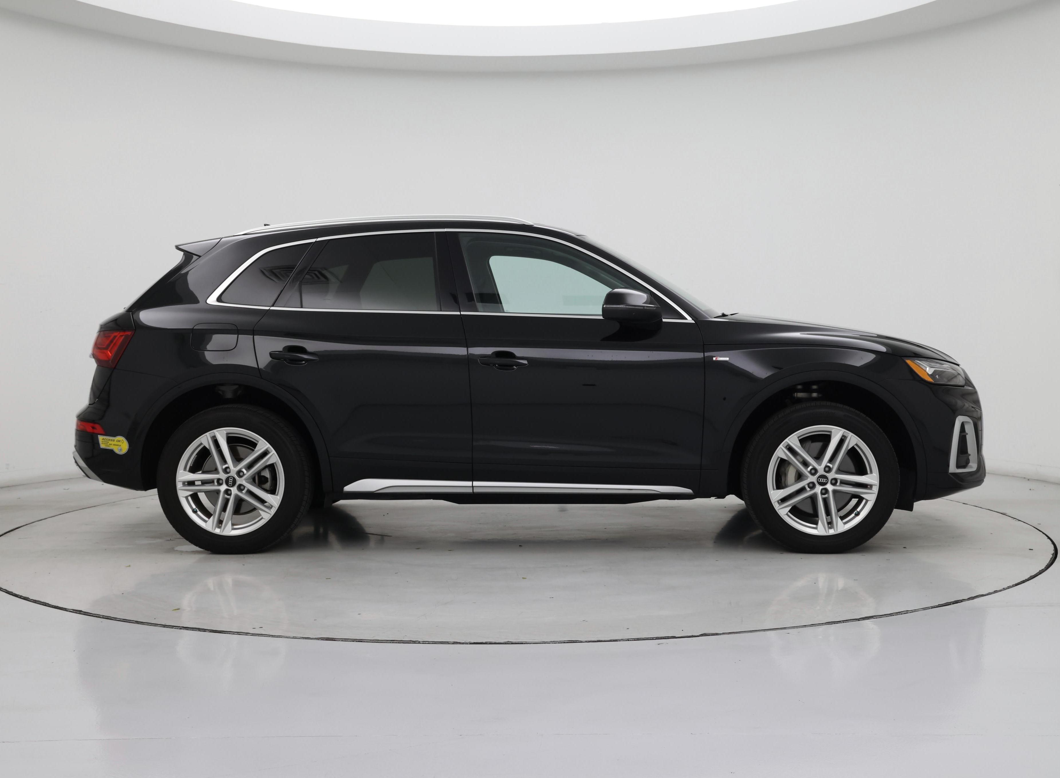 Thumbnail: 2021 Audi Q5 - 7