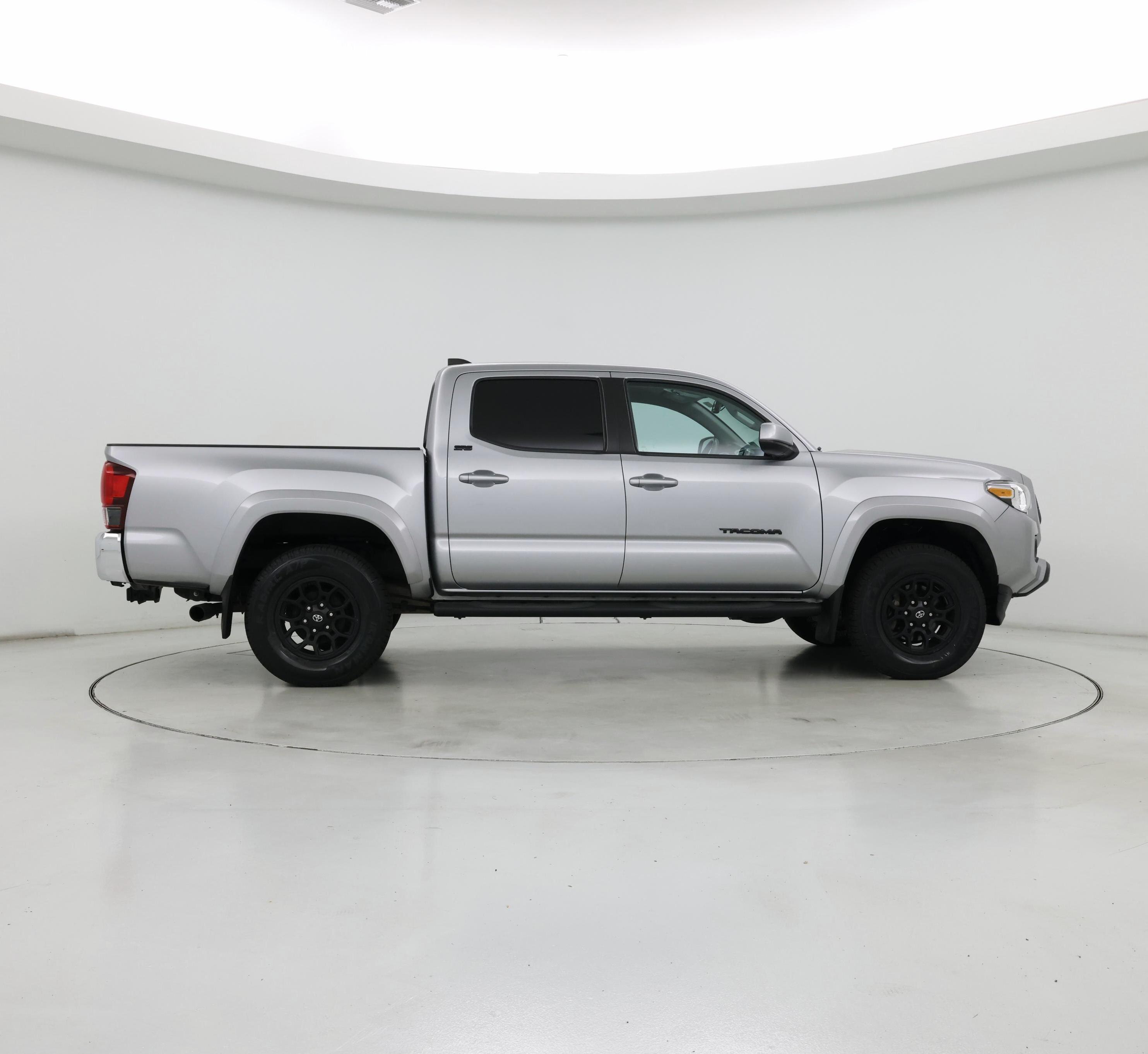 Thumbnail: 2021 Toyota Tacoma - 7