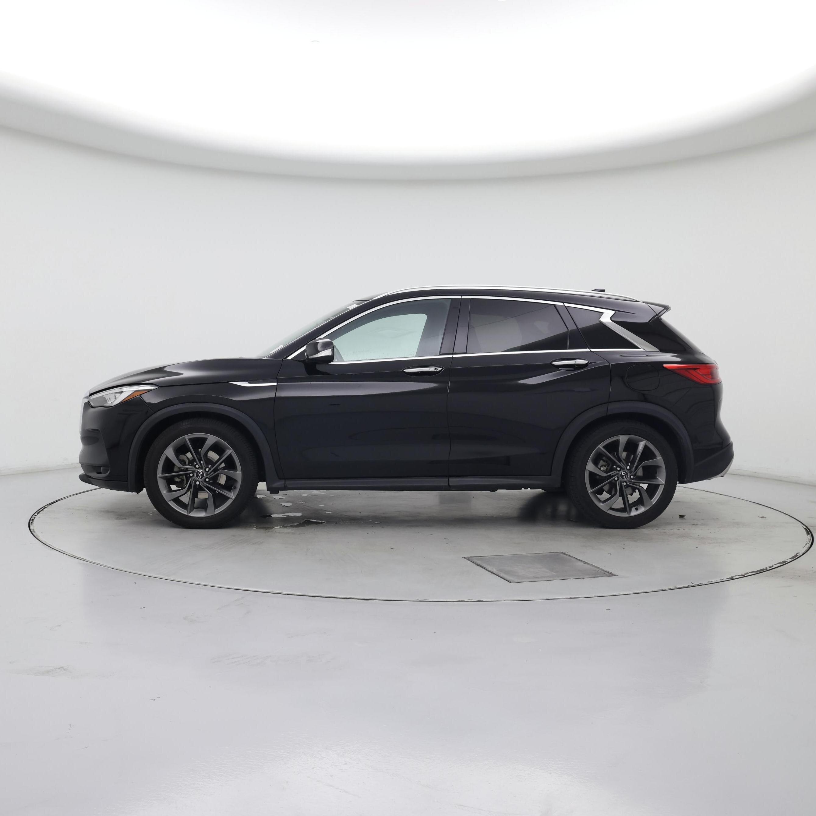 Thumbnail: 2019 INFINITI QX50 - 3