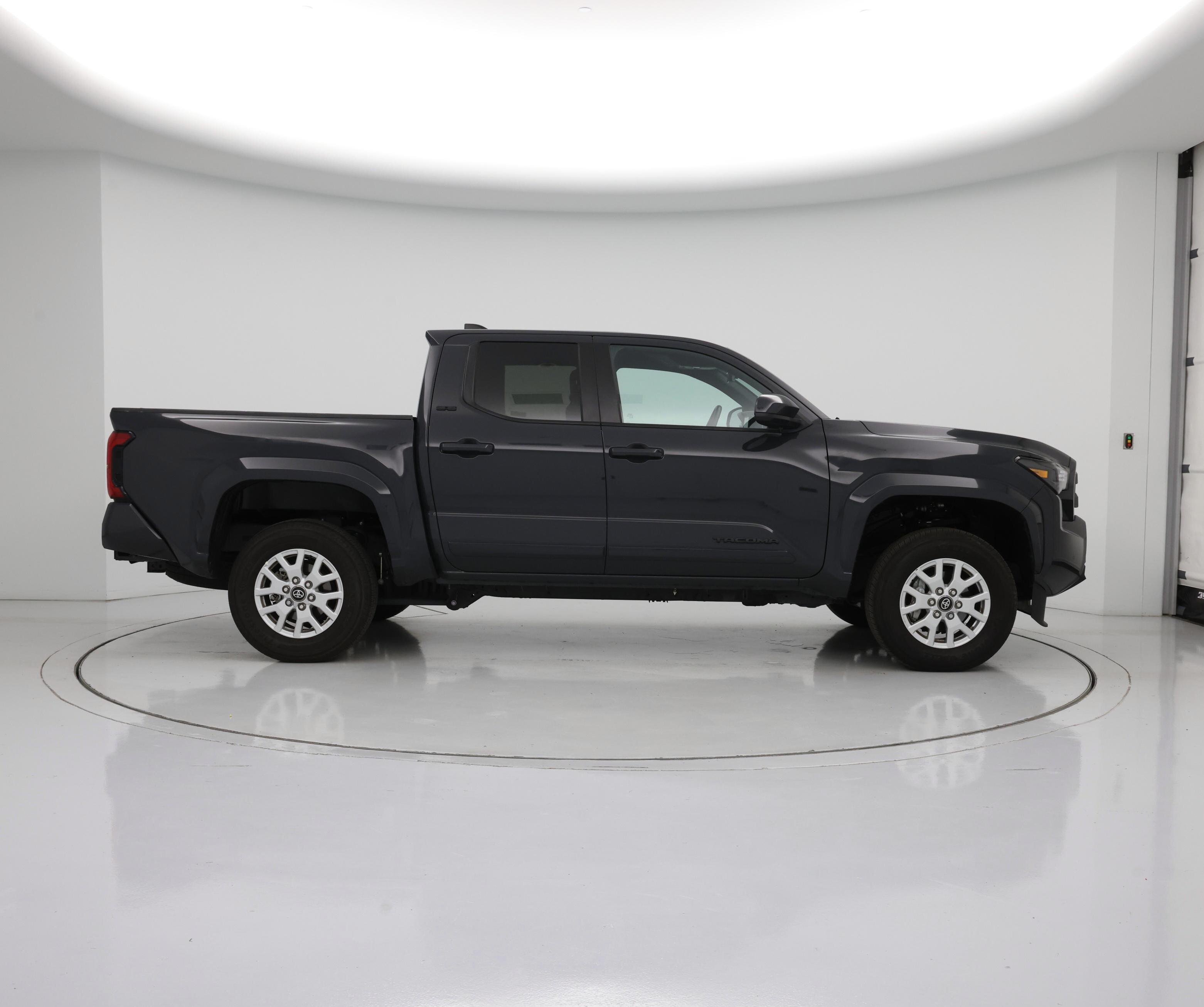 Thumbnail: 2024 Toyota Tacoma - 7