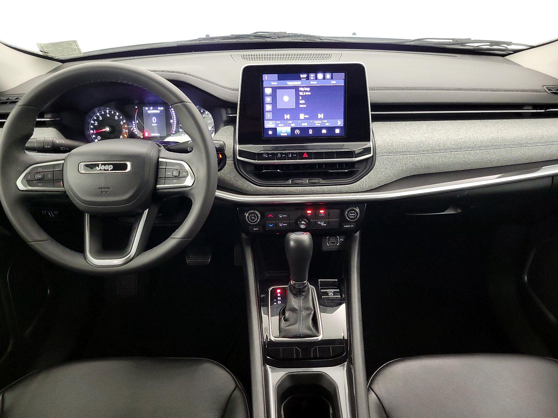 Thumbnail: 2022 Jeep Compass - 9