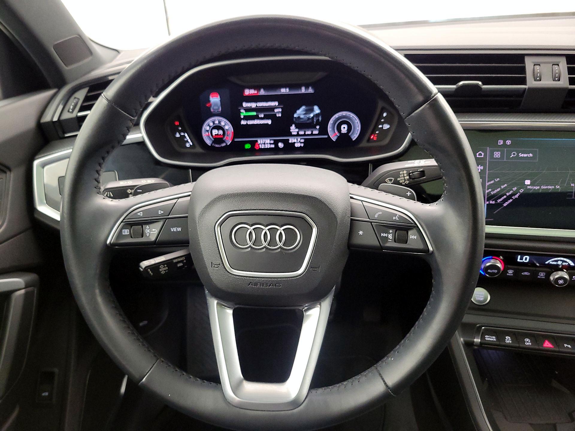 Thumbnail: 2020 Audi Q3 - 10
