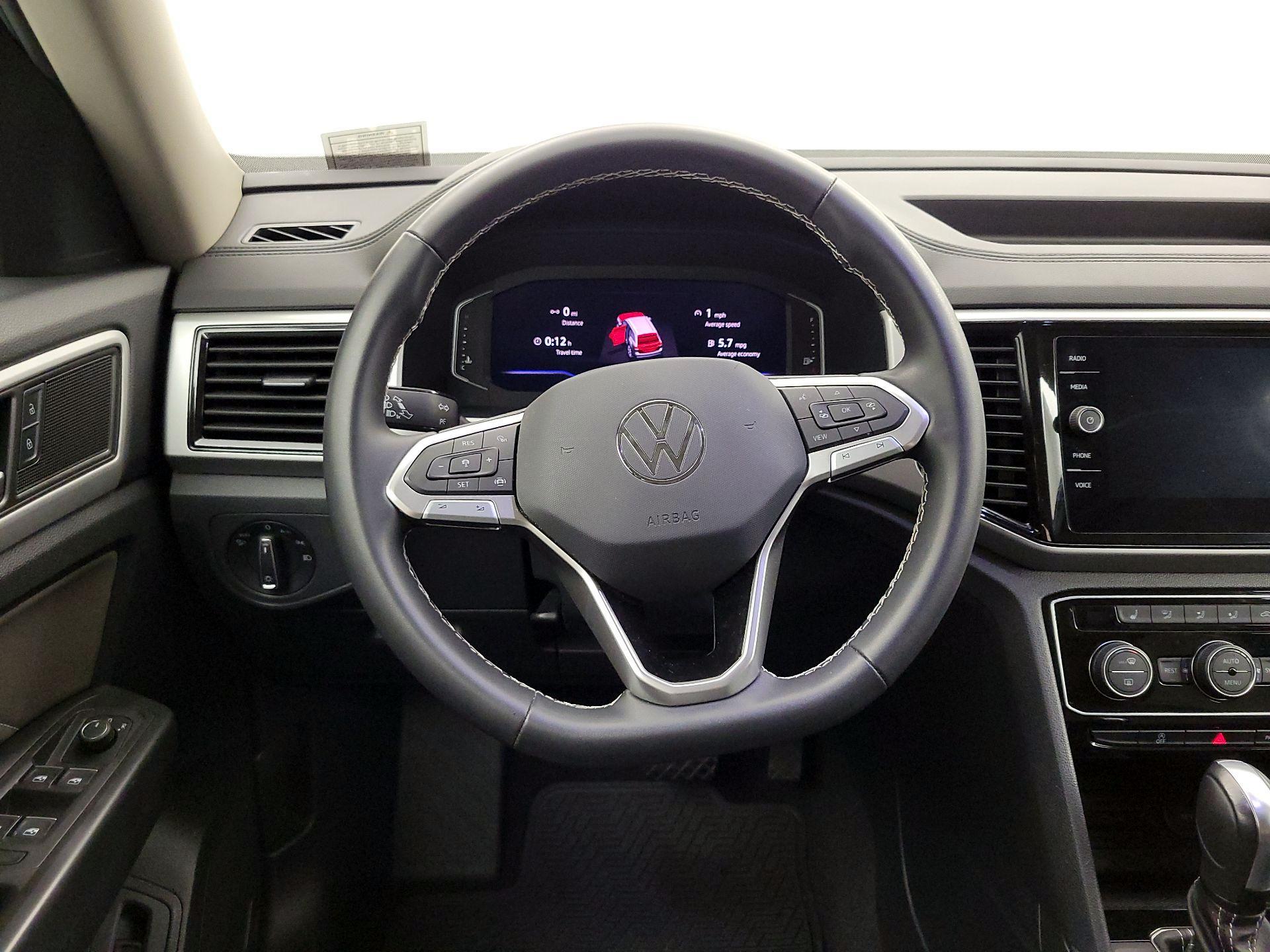 Thumbnail: 2023 Volkswagen Atlas - 10