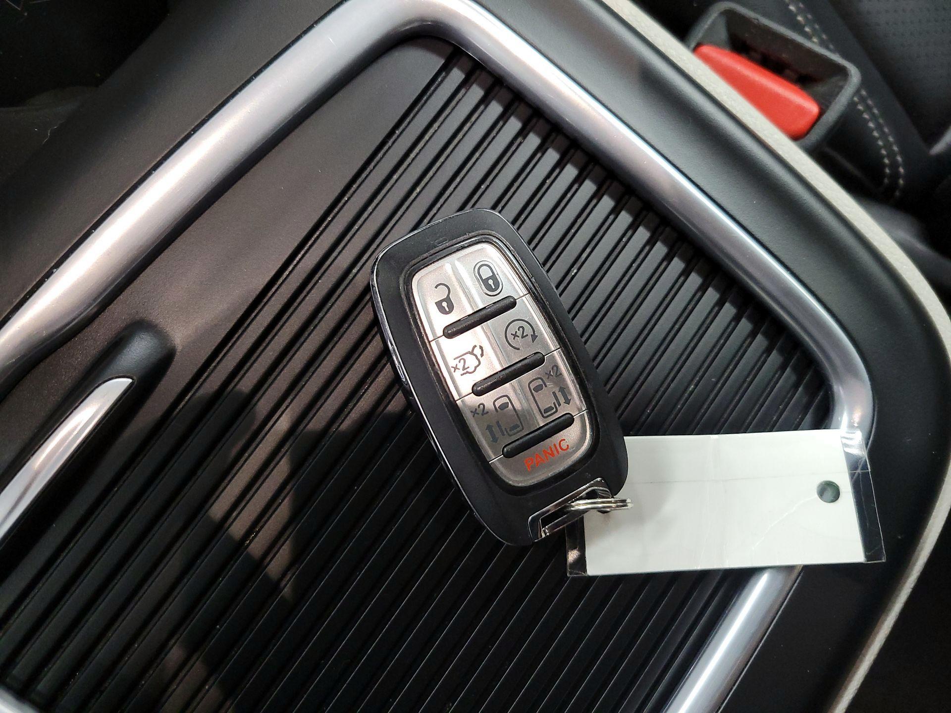 Thumbnail: 2024 Chrysler Pacifica - 20