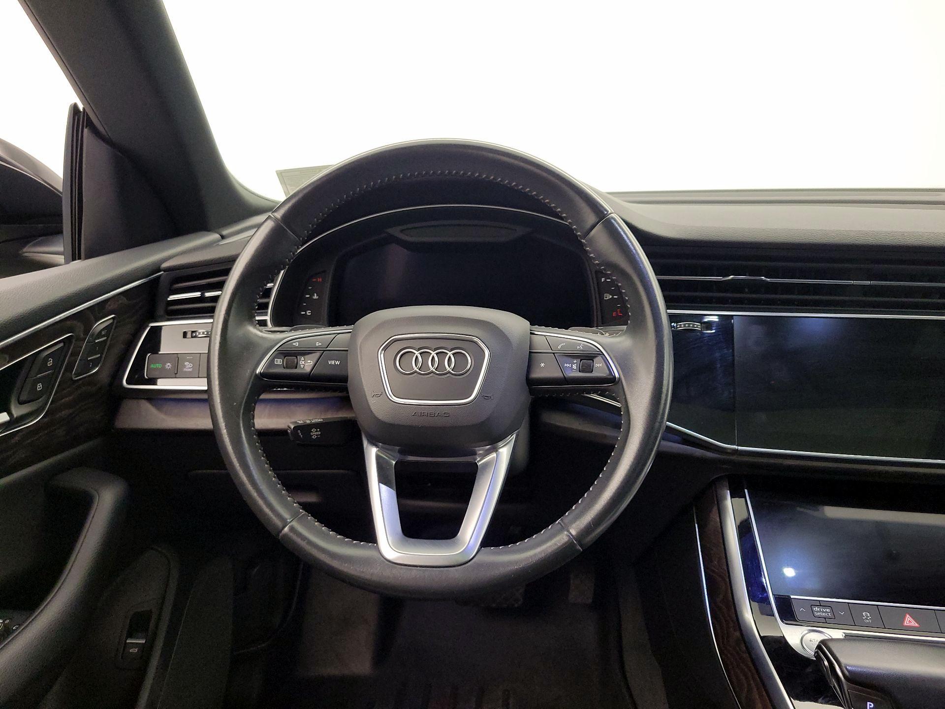 Thumbnail: 2019 Audi Q8 - 10