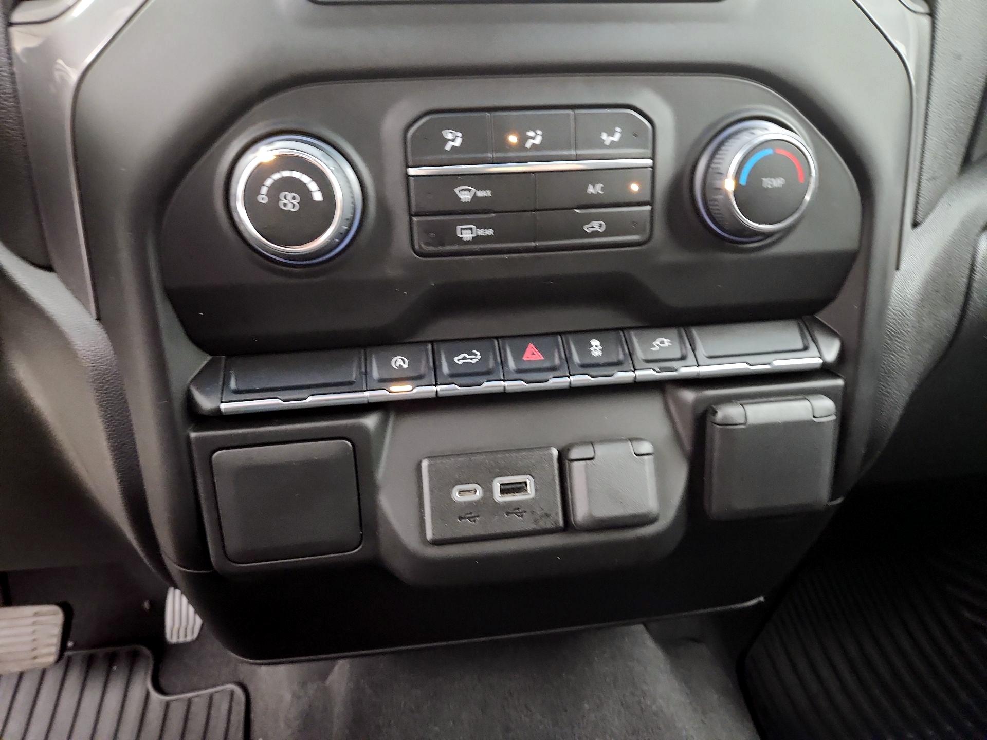 Thumbnail: 2021 Chevrolet Silverado 1500 - 16