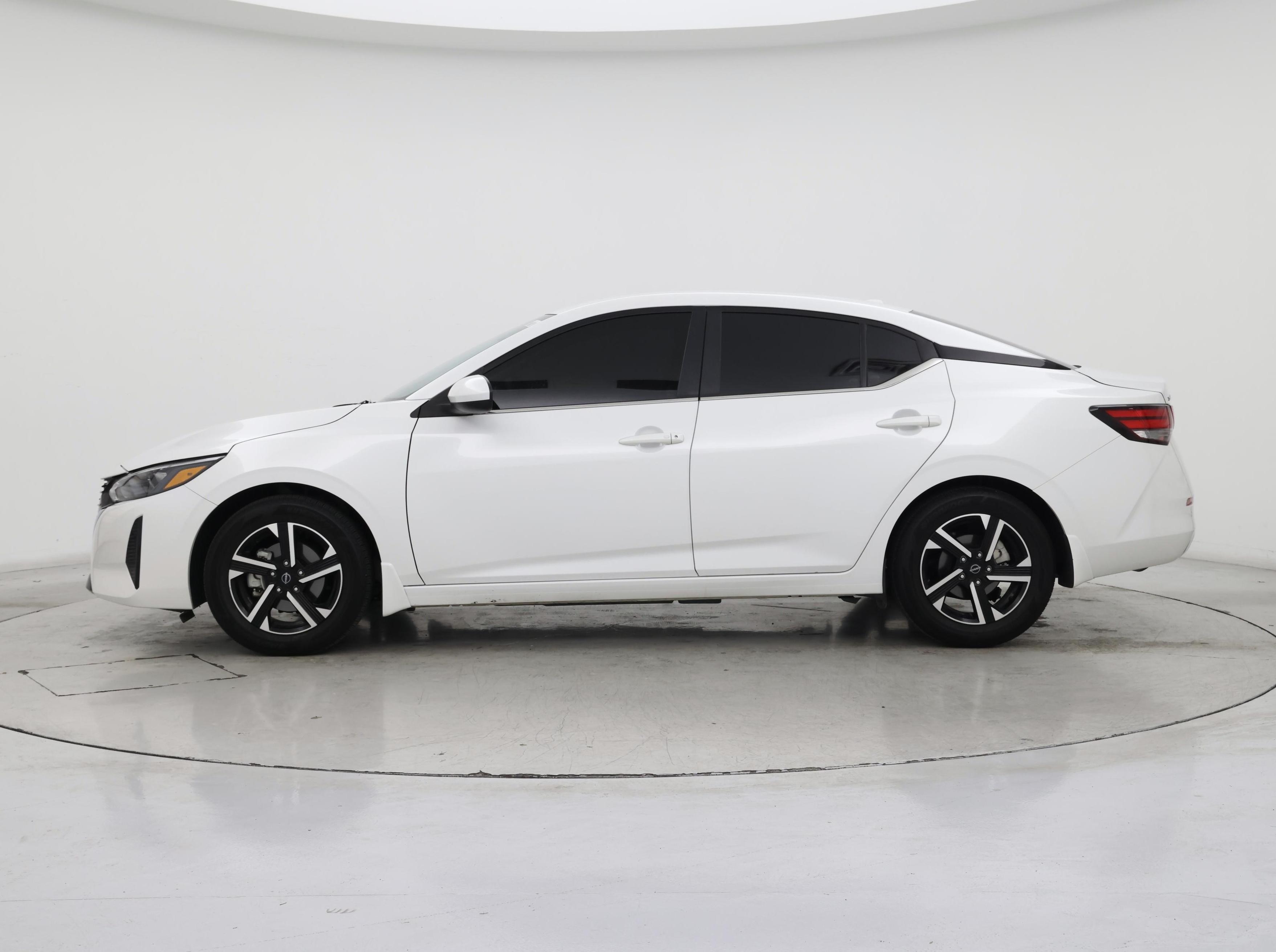 Thumbnail: 2024 Nissan Sentra - 3