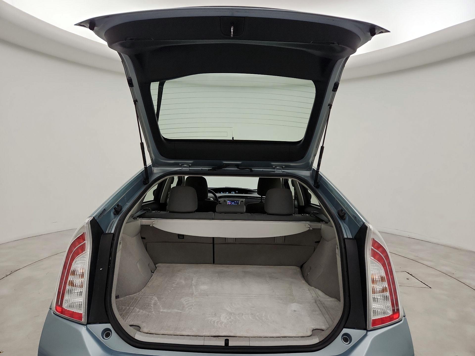 Thumbnail: 2014 Toyota Prius - 18