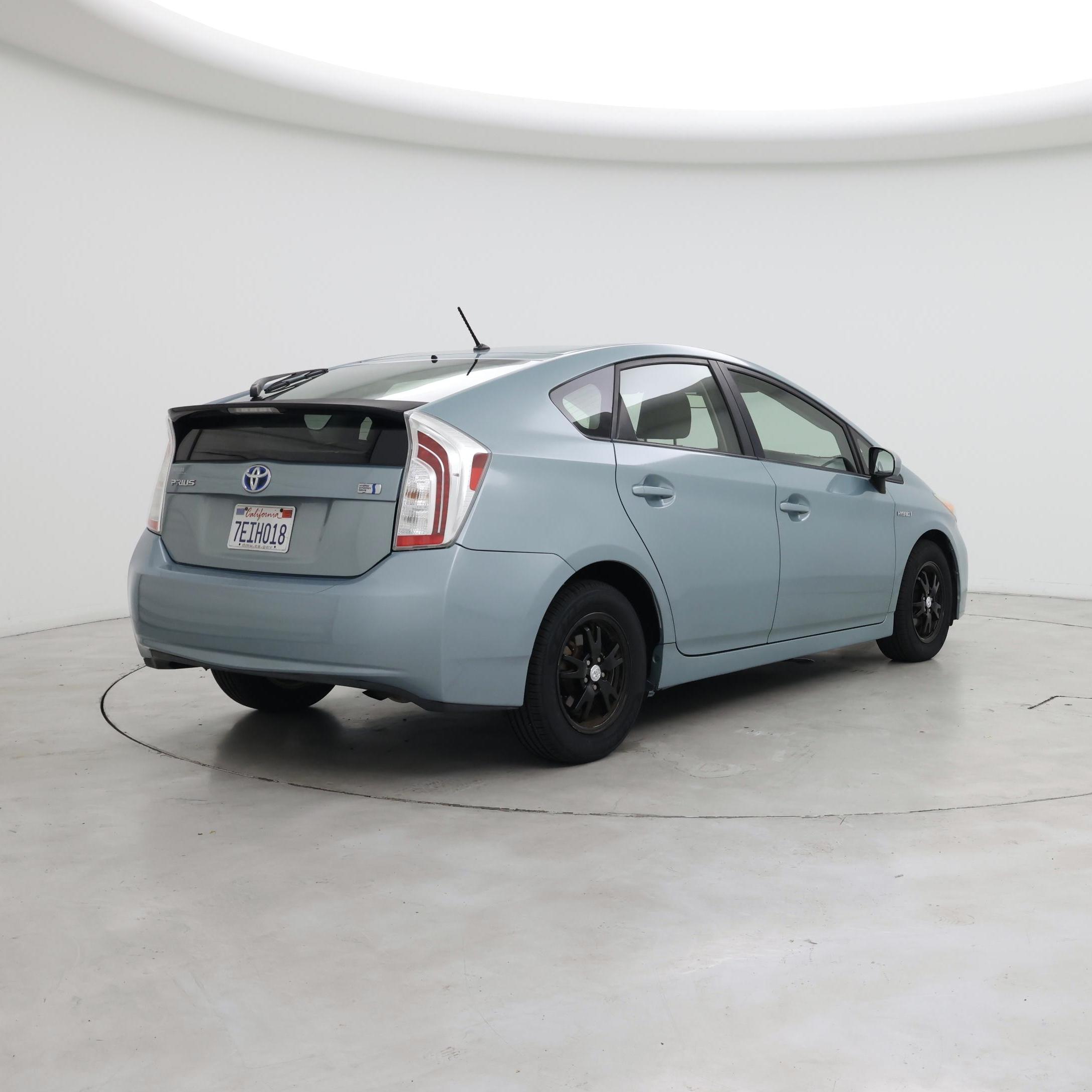 Thumbnail: 2014 Toyota Prius - 8
