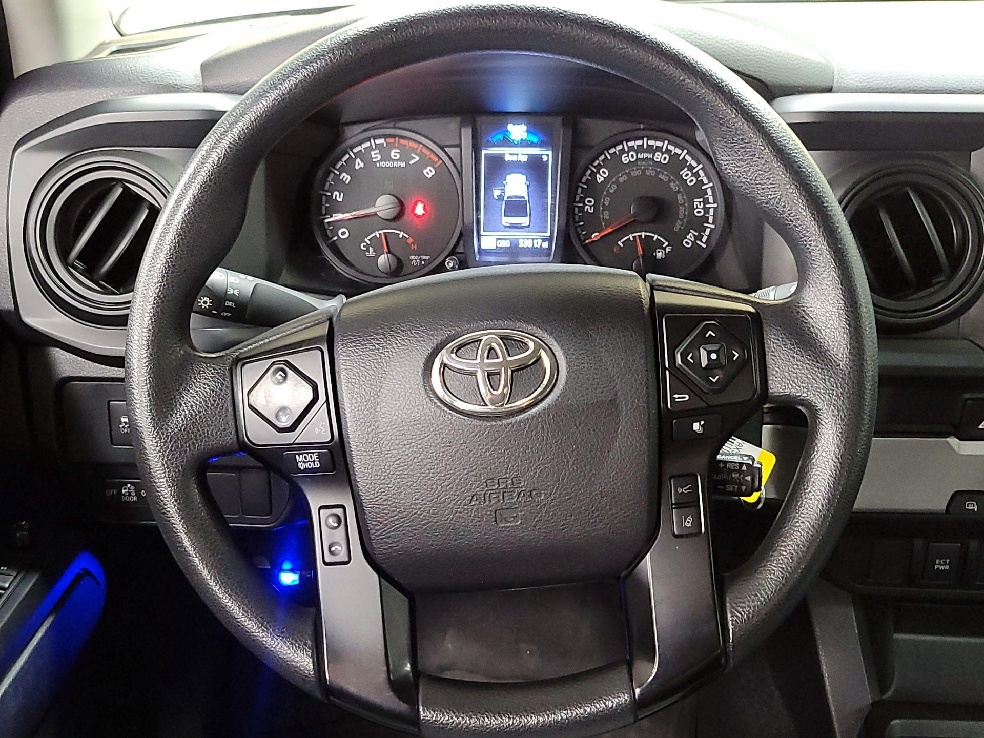 Thumbnail: 2022 Toyota Tacoma - 10