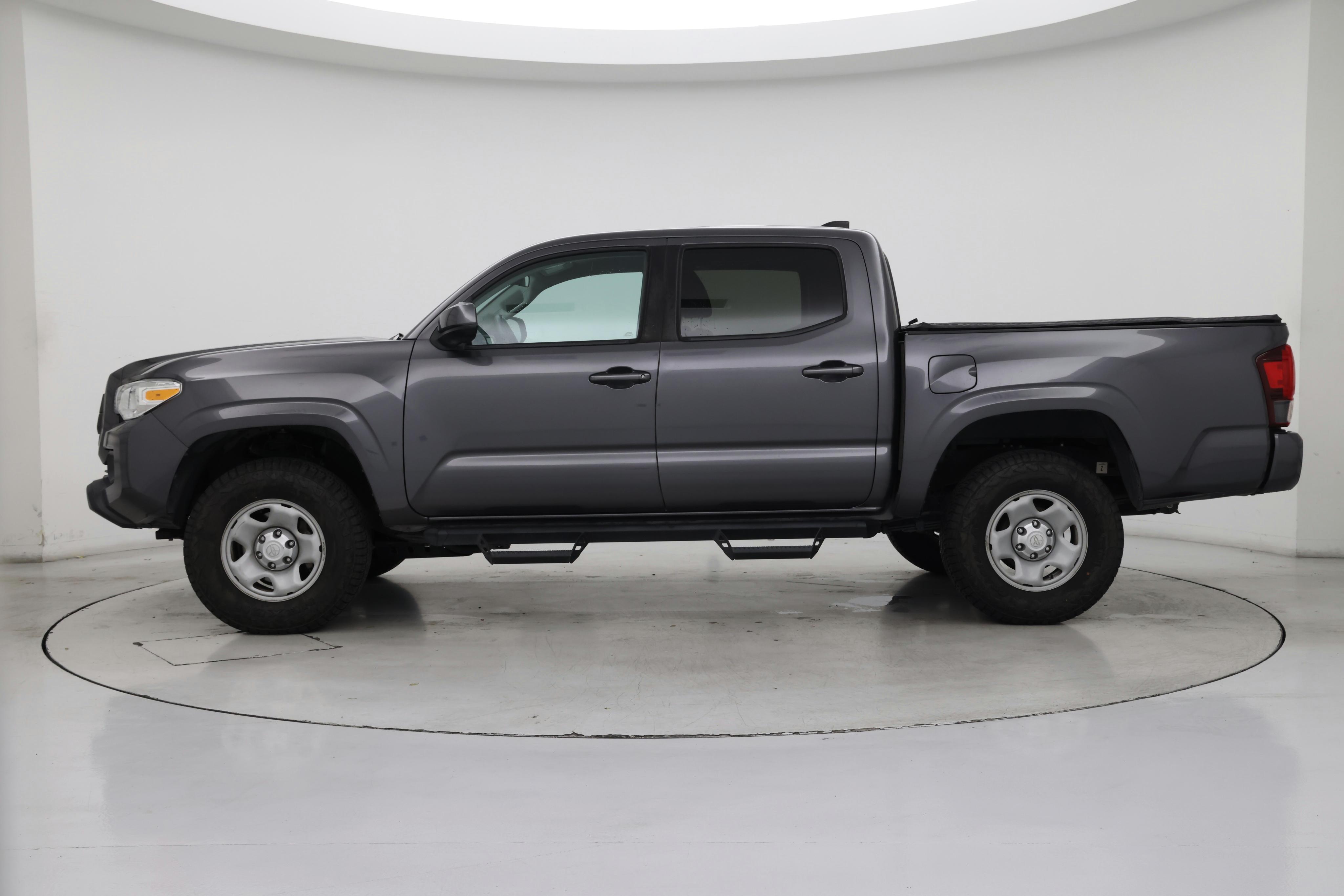 Thumbnail: 2022 Toyota Tacoma - 3