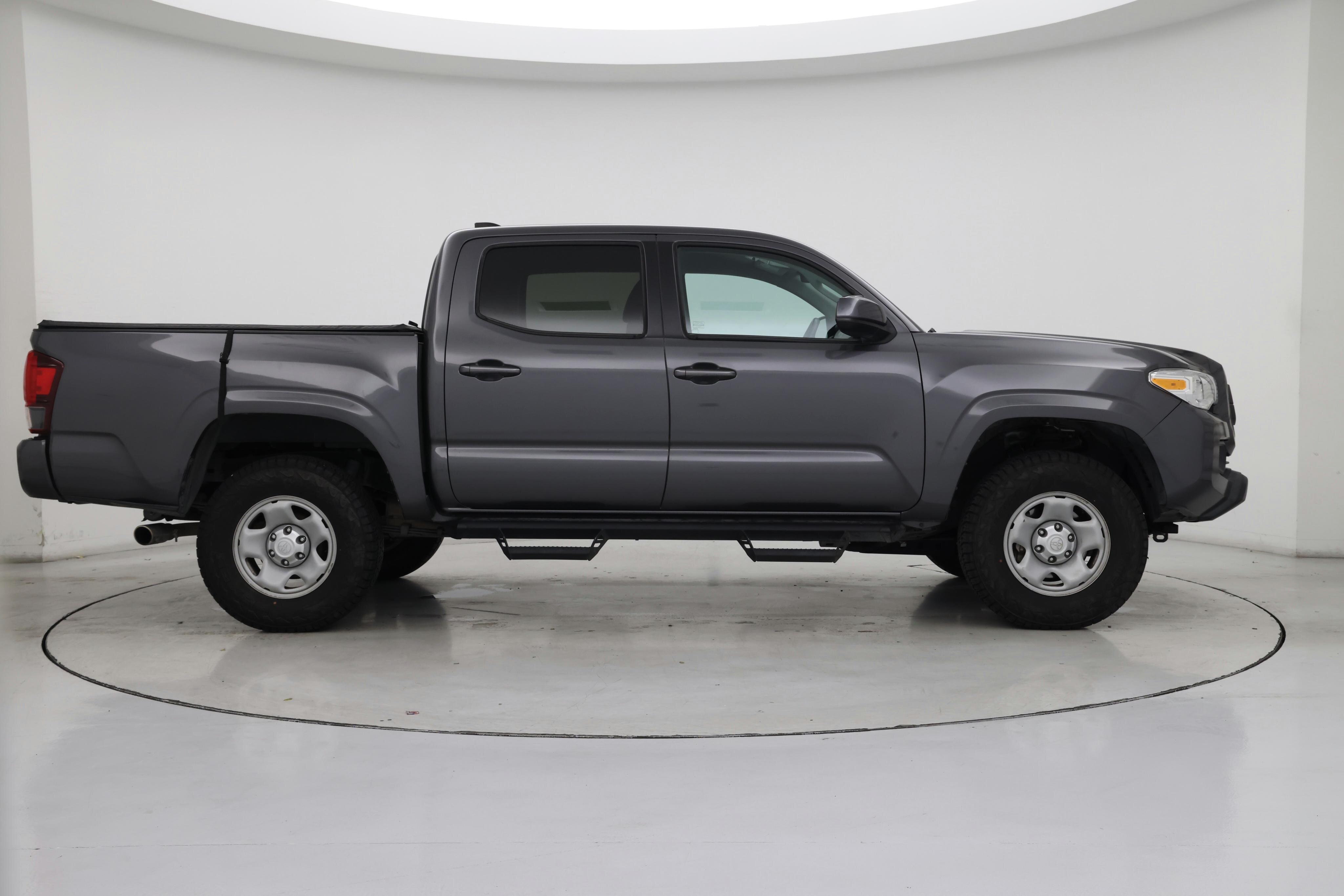 Thumbnail: 2022 Toyota Tacoma - 7