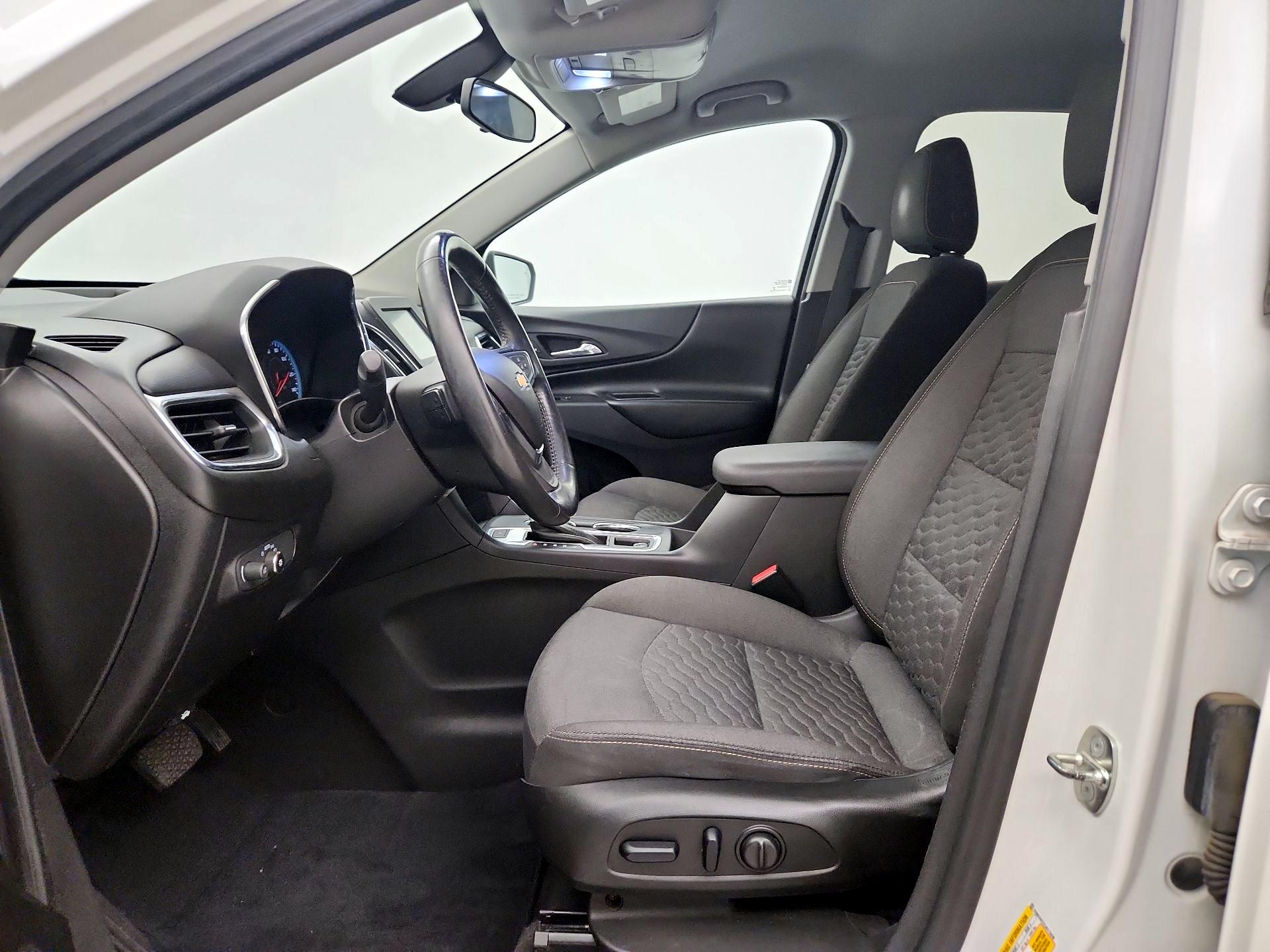 Thumbnail: 2018 Chevrolet Equinox - 11