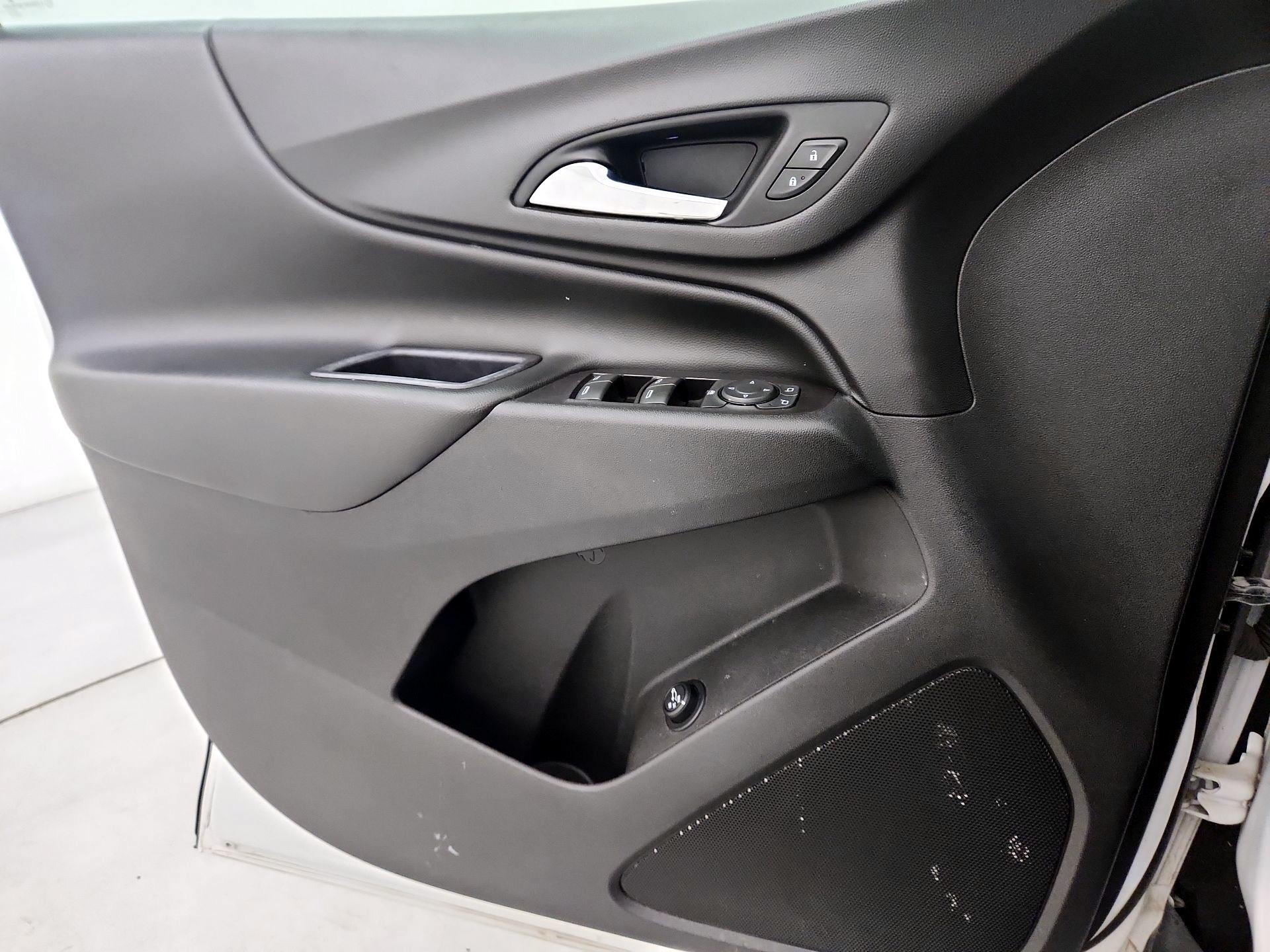 Thumbnail: 2018 Chevrolet Equinox - 12