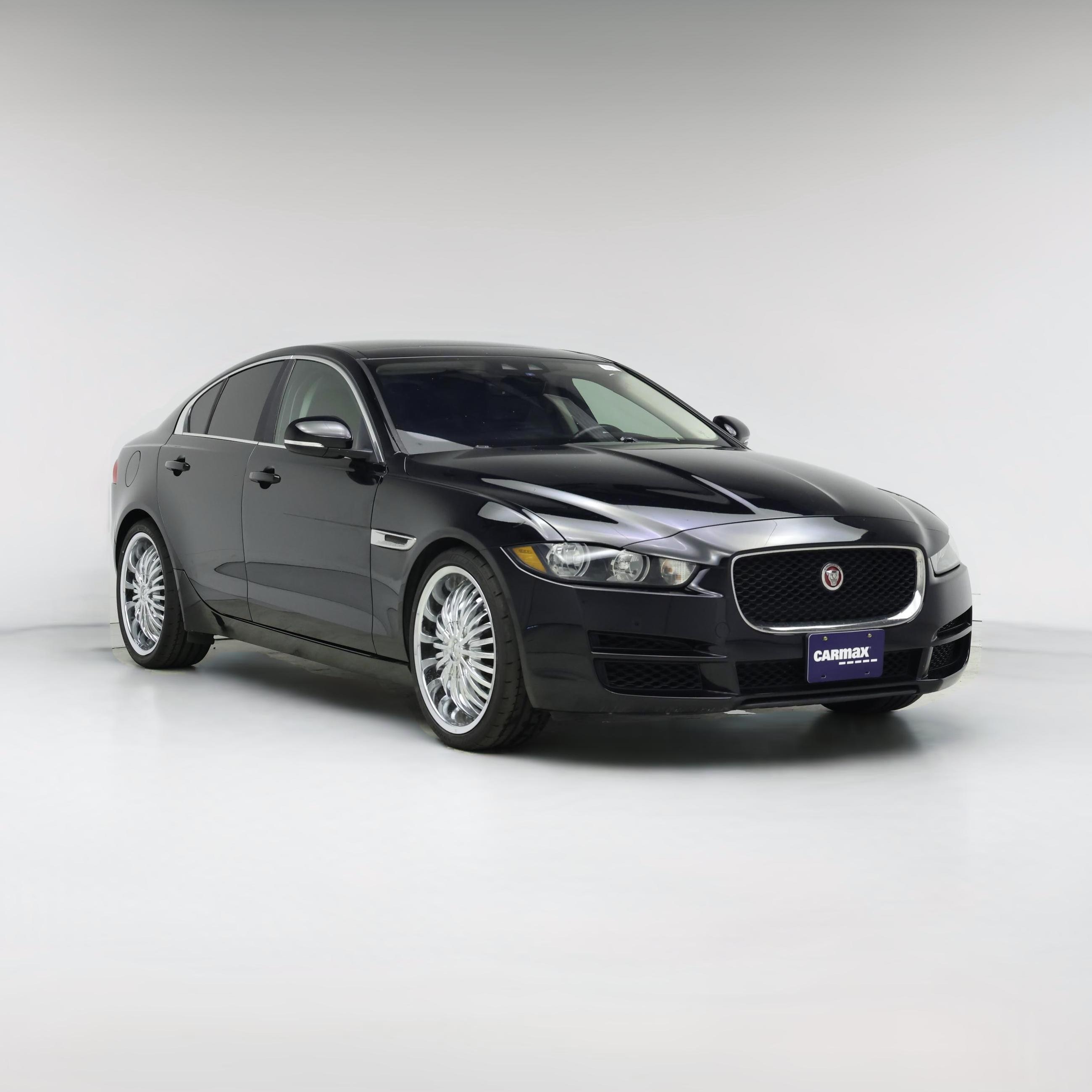 Thumbnail: 2019 Jaguar XE - 1