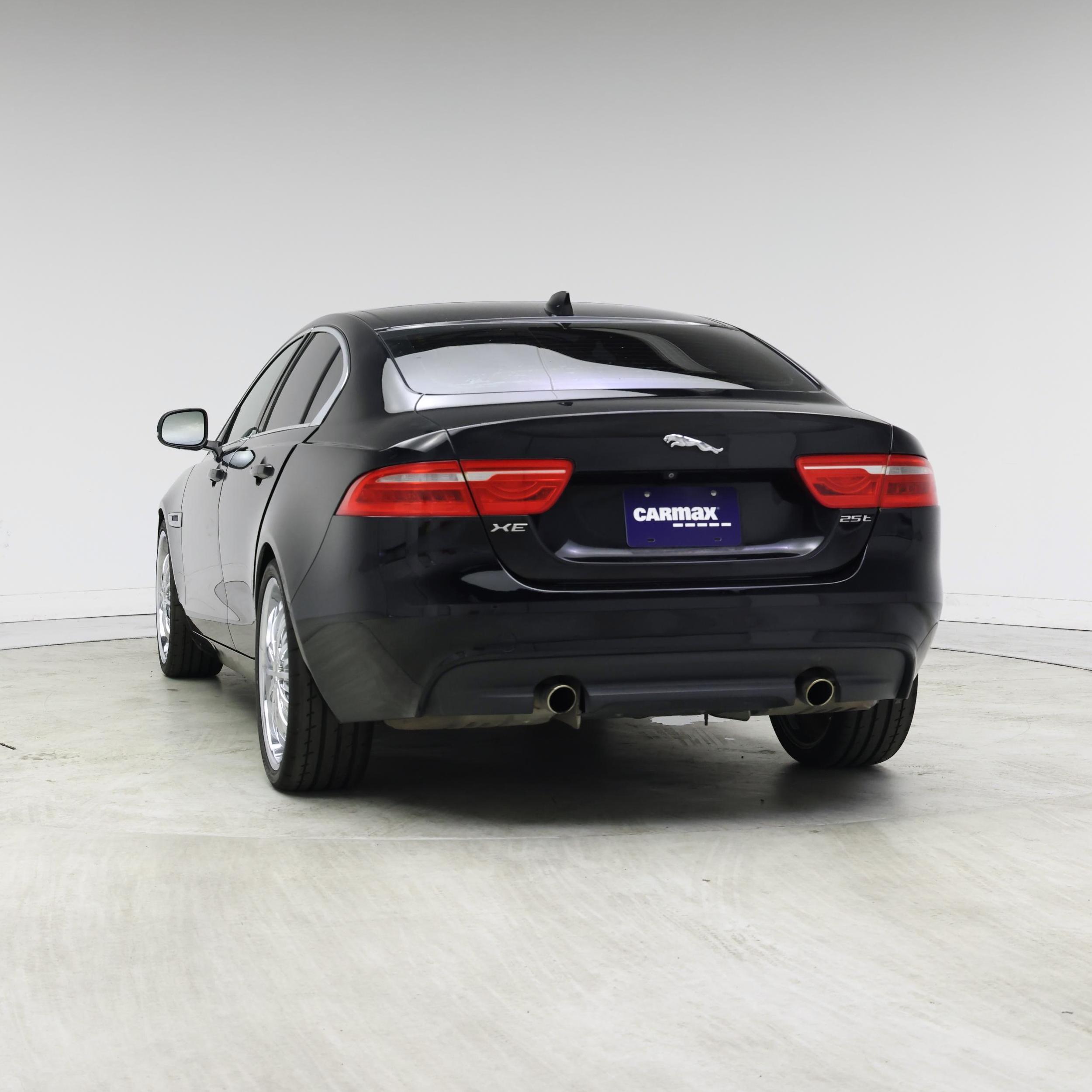 Thumbnail: 2019 Jaguar XE - 6