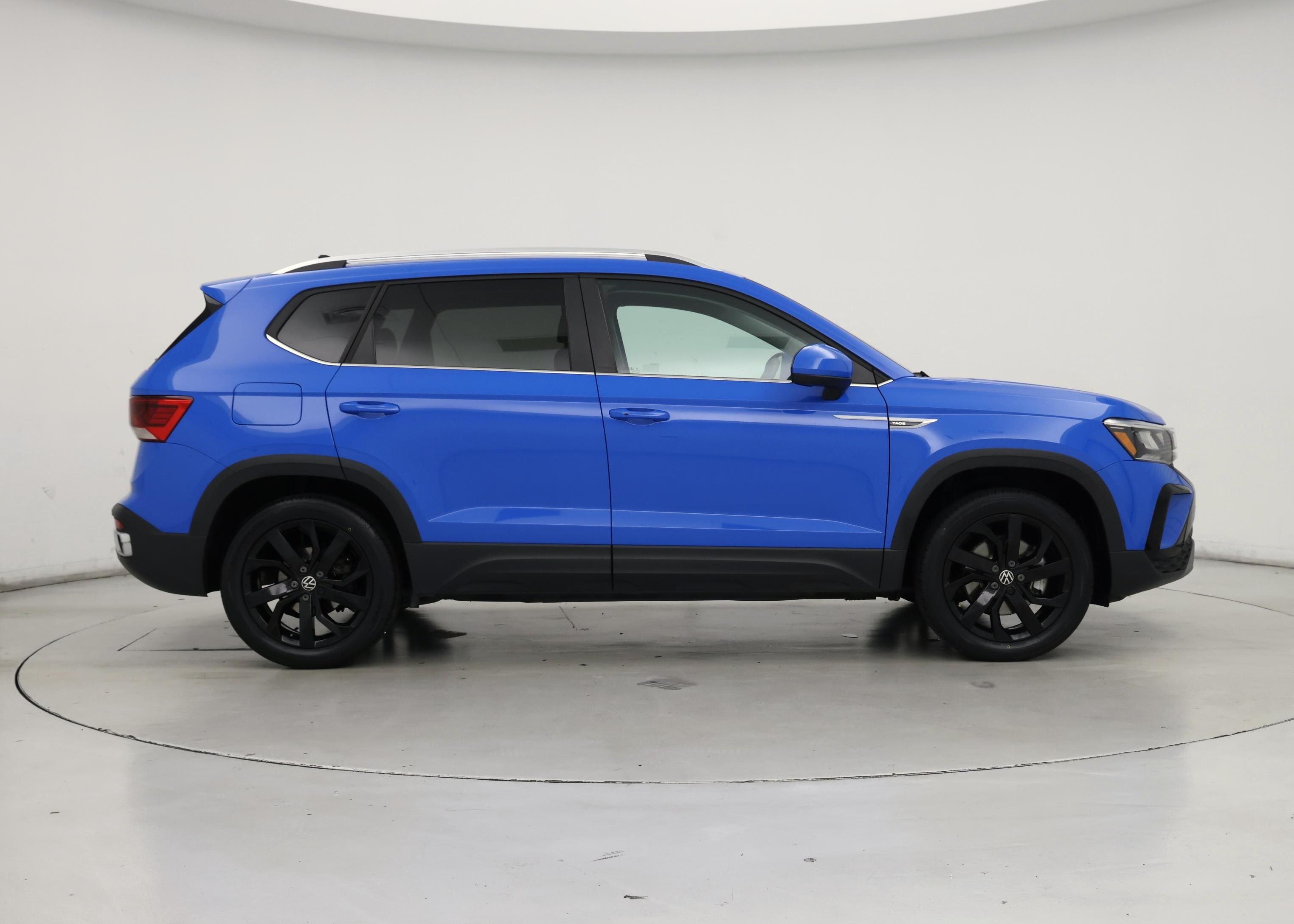 Thumbnail: 2023 Volkswagen Taos - 7