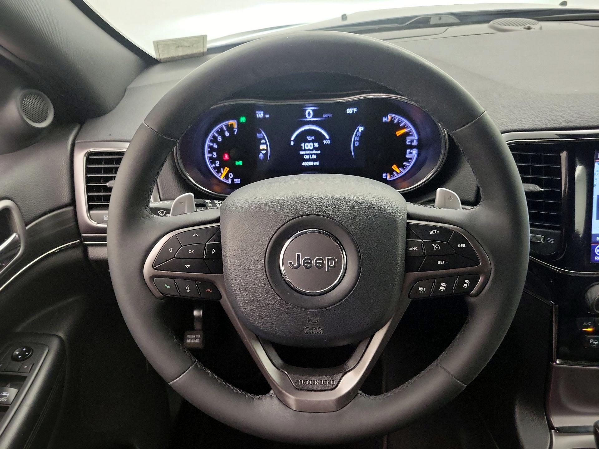 Thumbnail: 2019 Jeep Grand Cherokee - 10