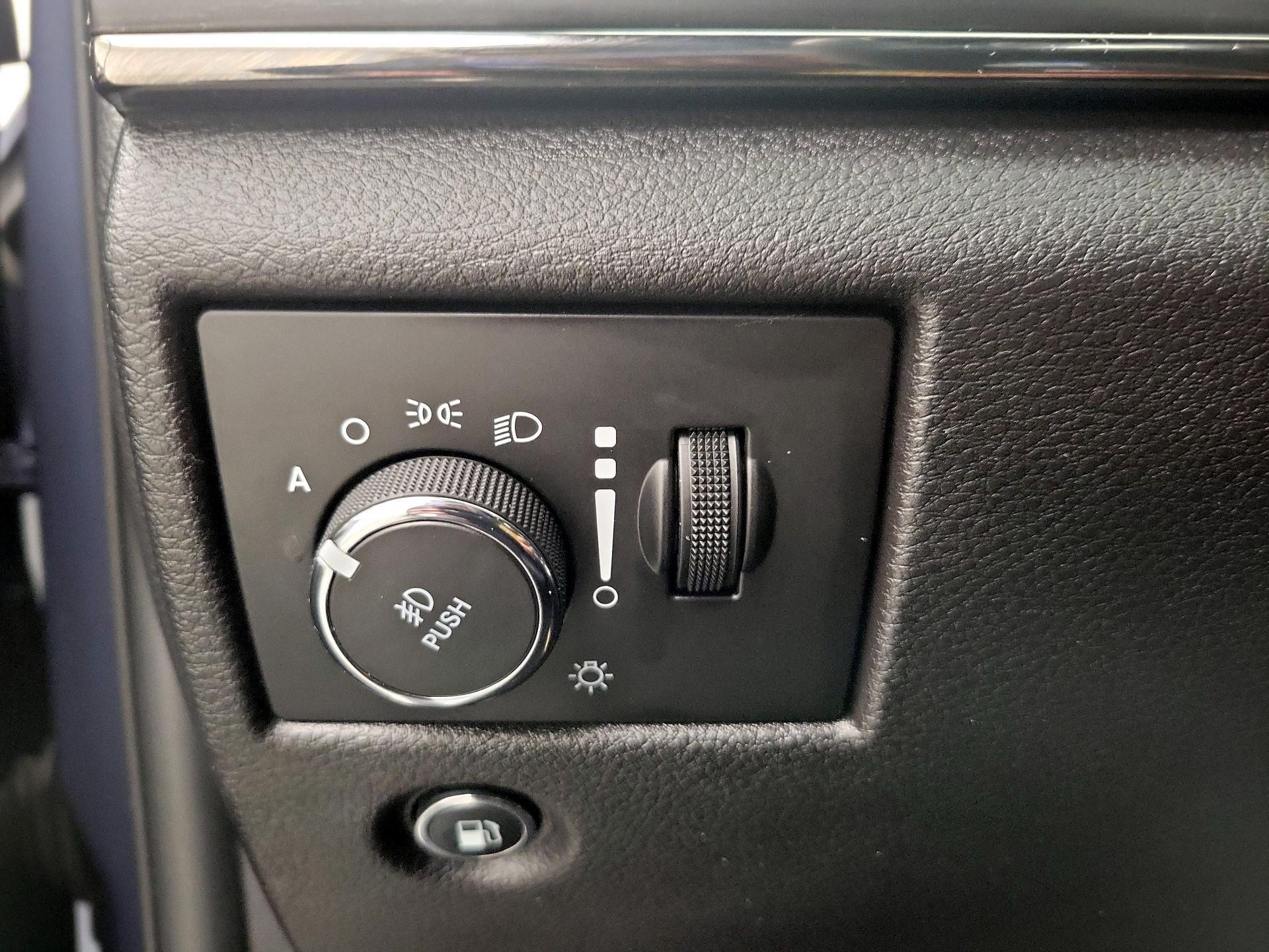 Thumbnail: 2019 Jeep Grand Cherokee - 13