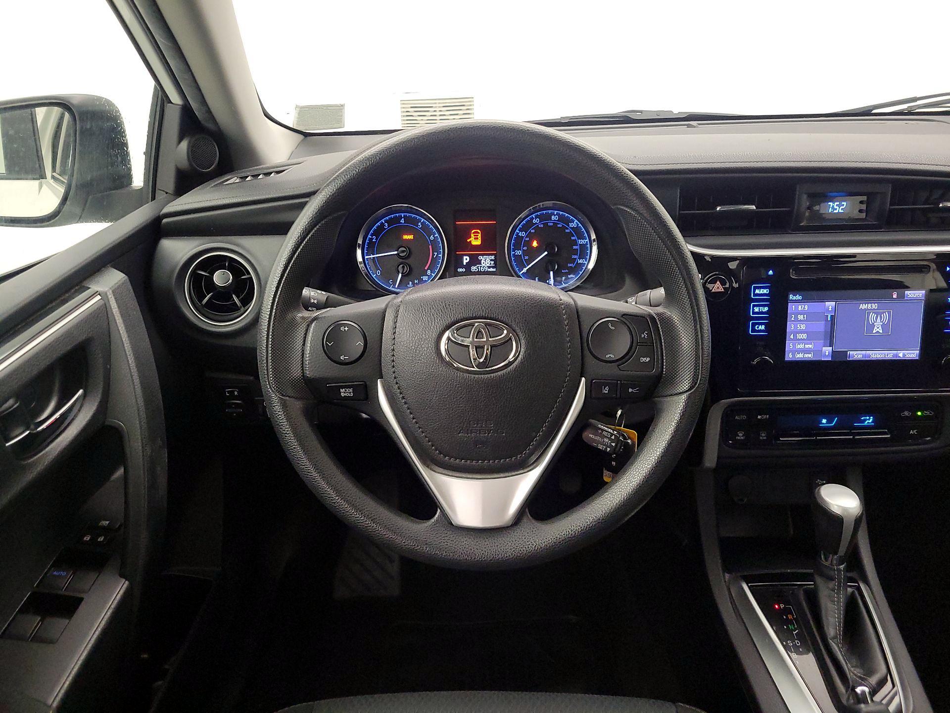 Thumbnail: 2017 Toyota Corolla - 10